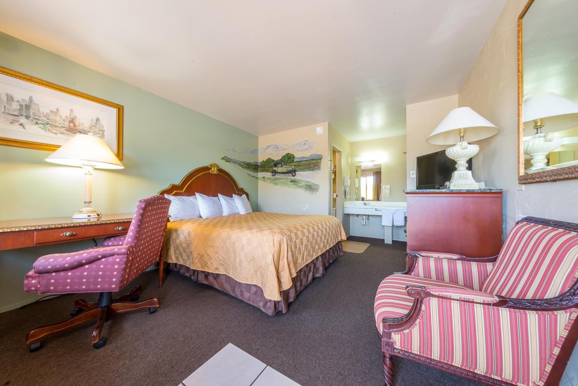 Americas Best Value Inn - Legend's Inn photo 77