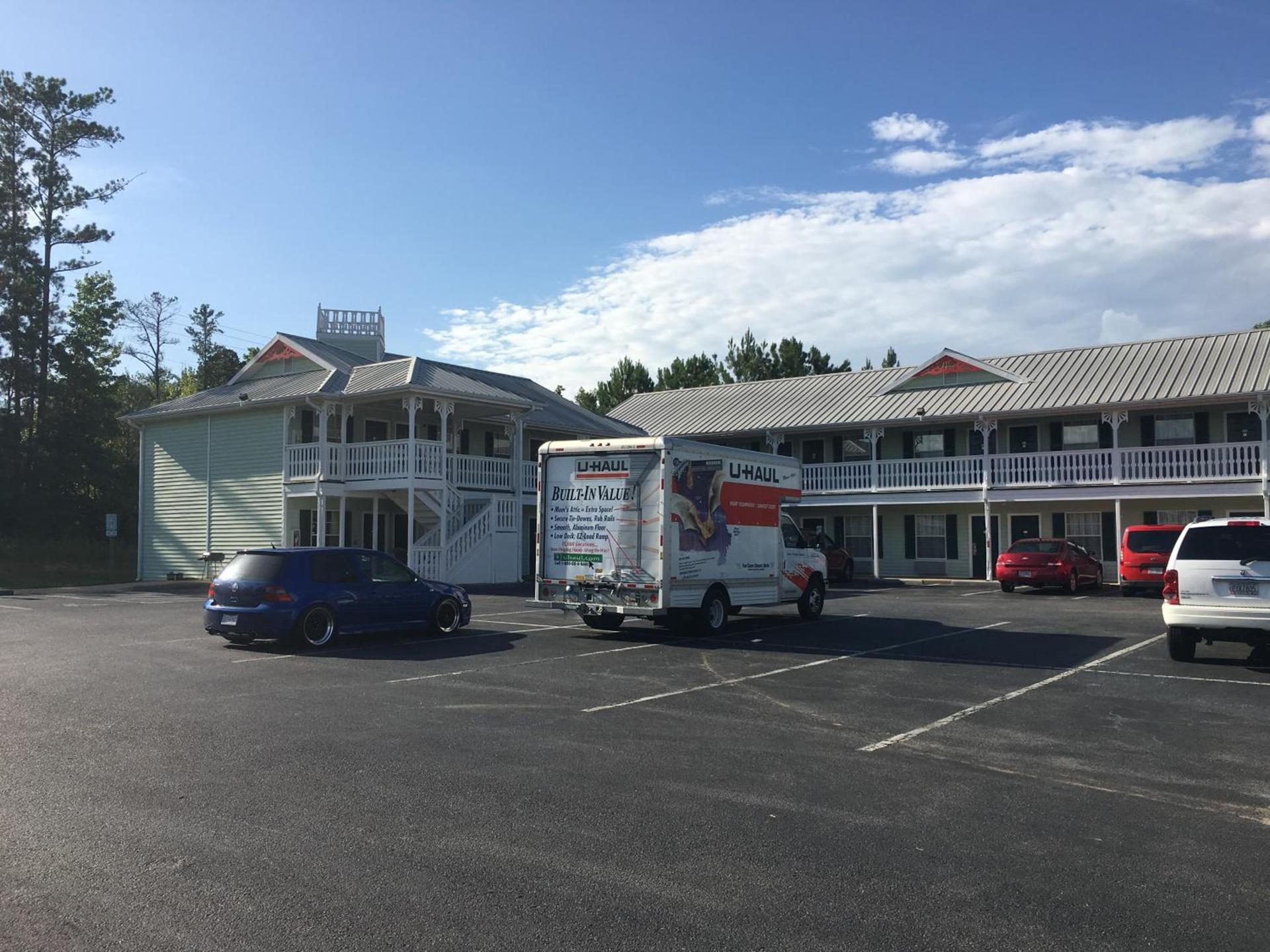 Woodstream Inn photo 3