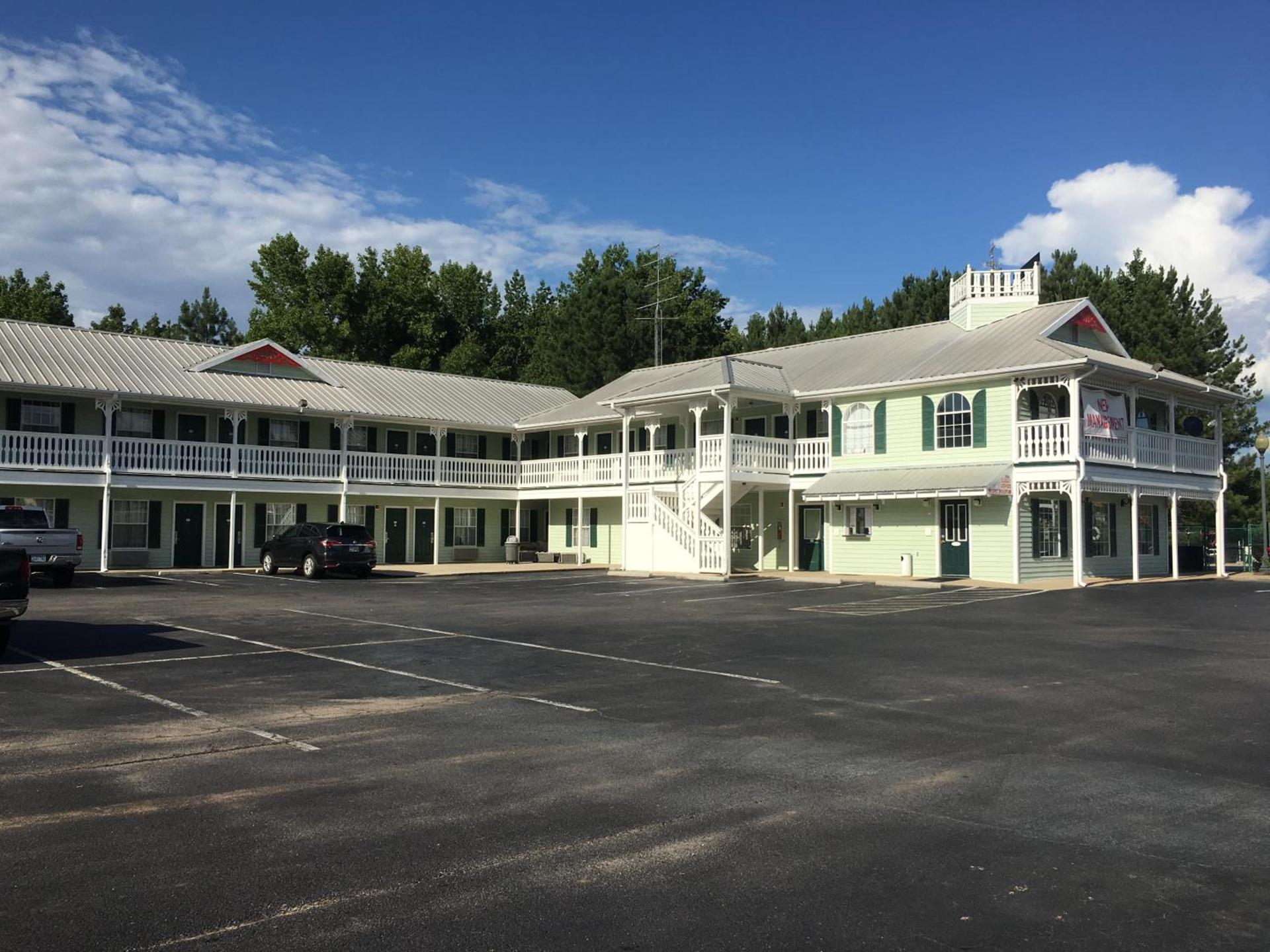 Woodstream Inn photo 4