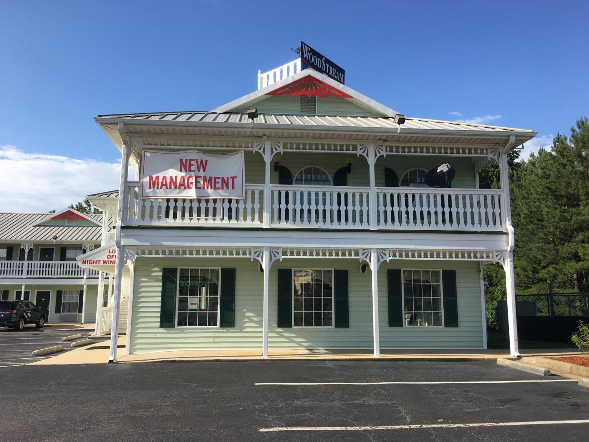 Woodstream Inn photo 6