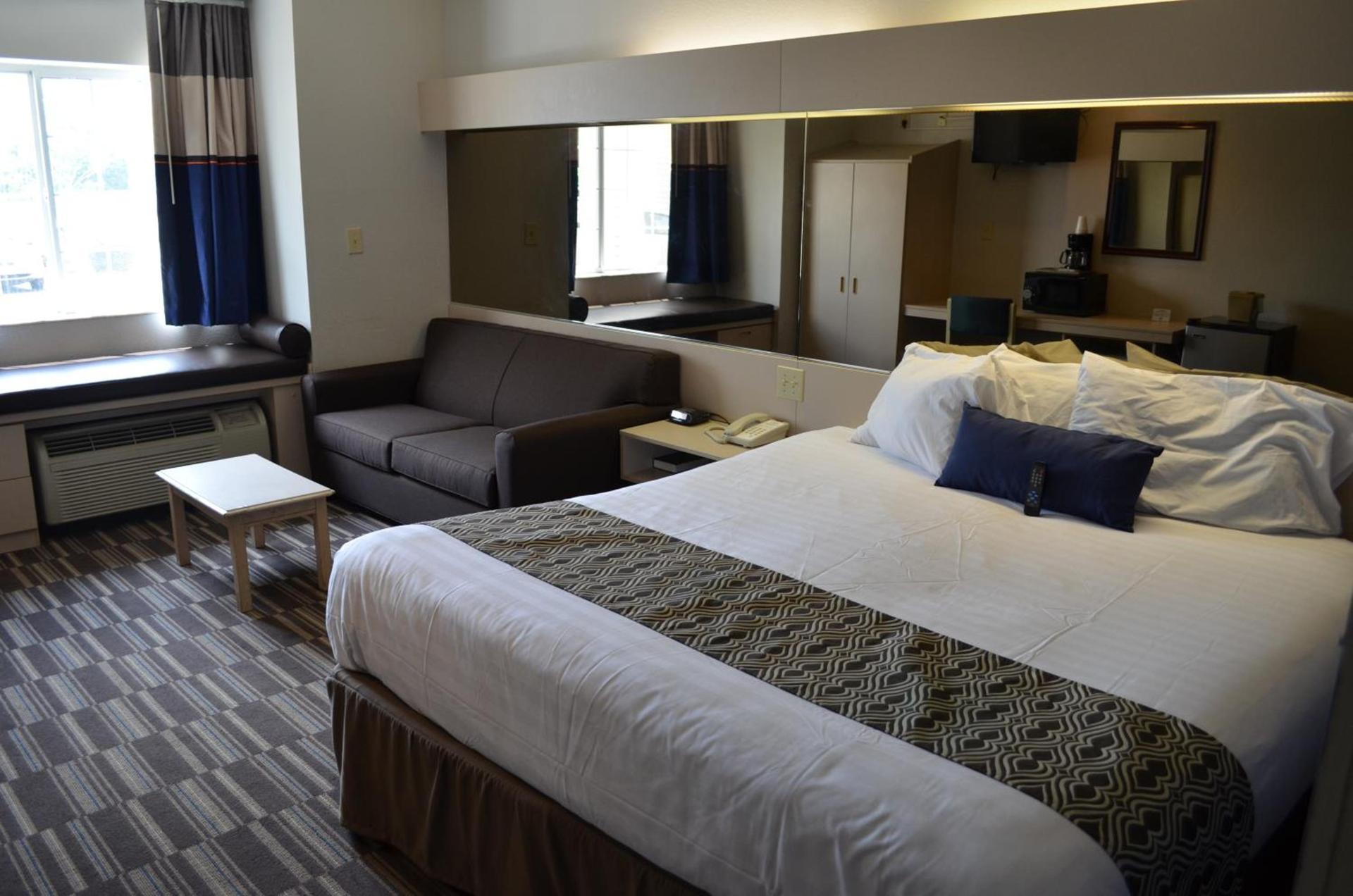 Stay Express inn and Suites Atlanta Union City photo 4