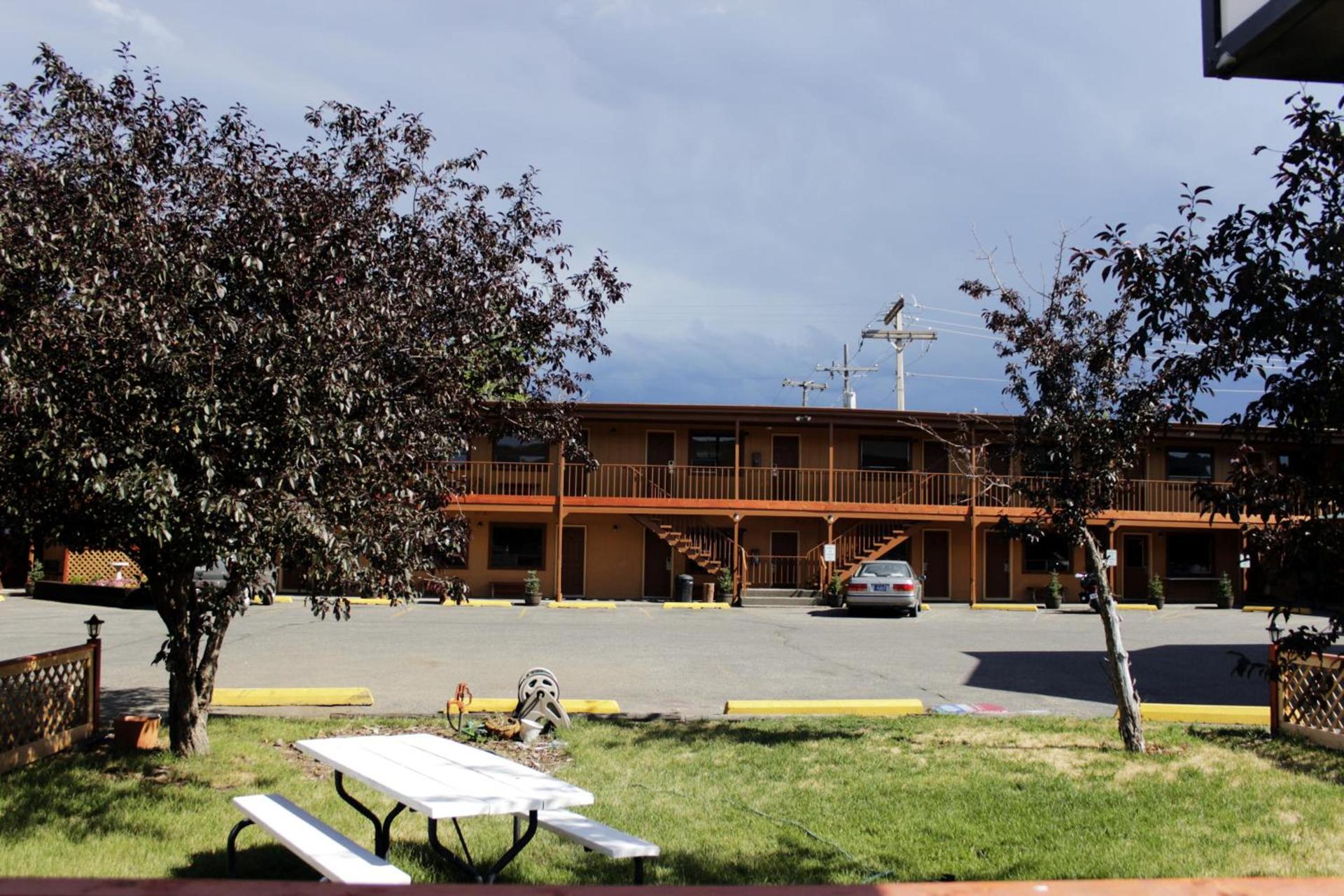 Country Motor Inn photo 64