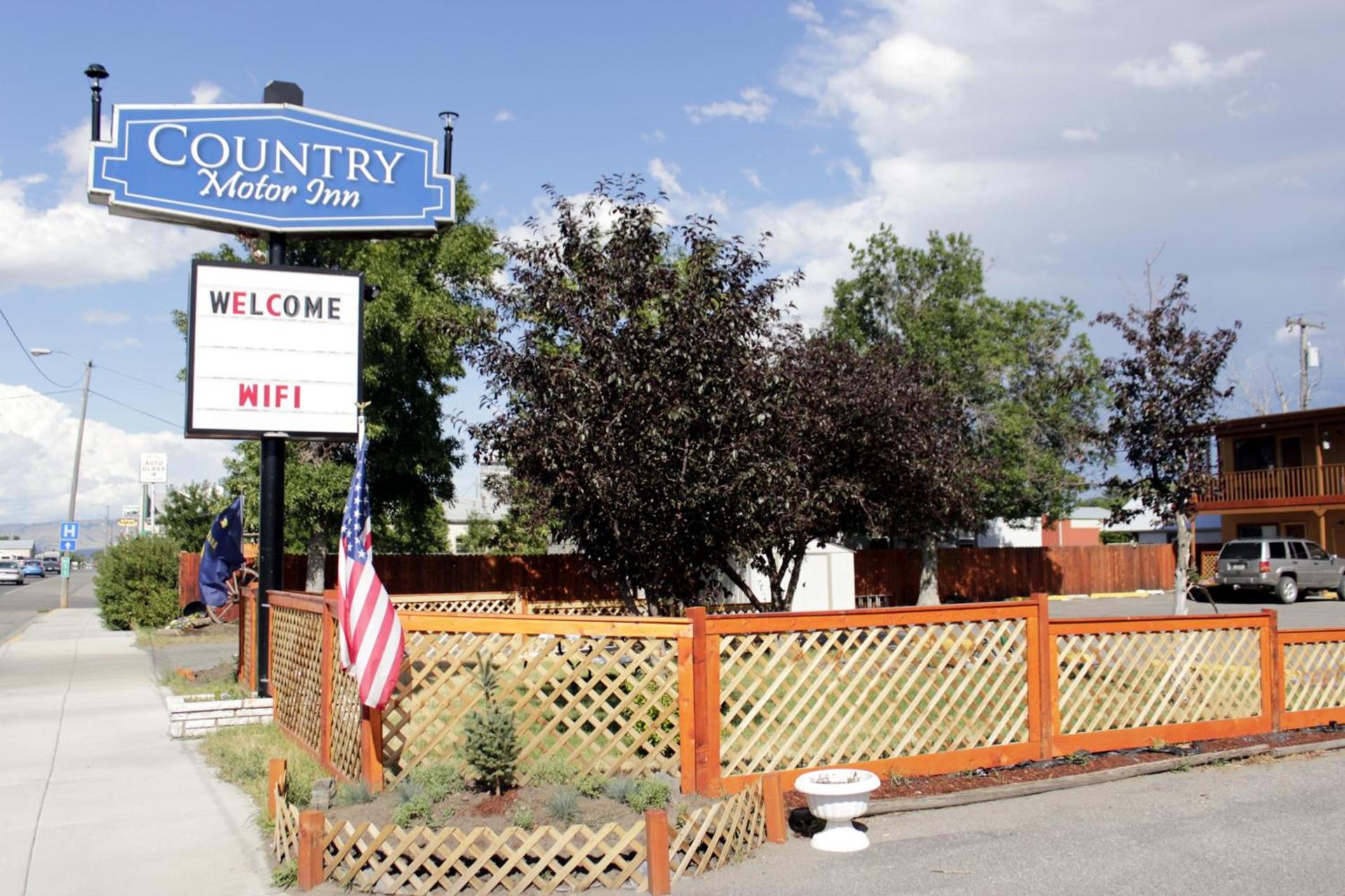 Country Motor Inn photo 70