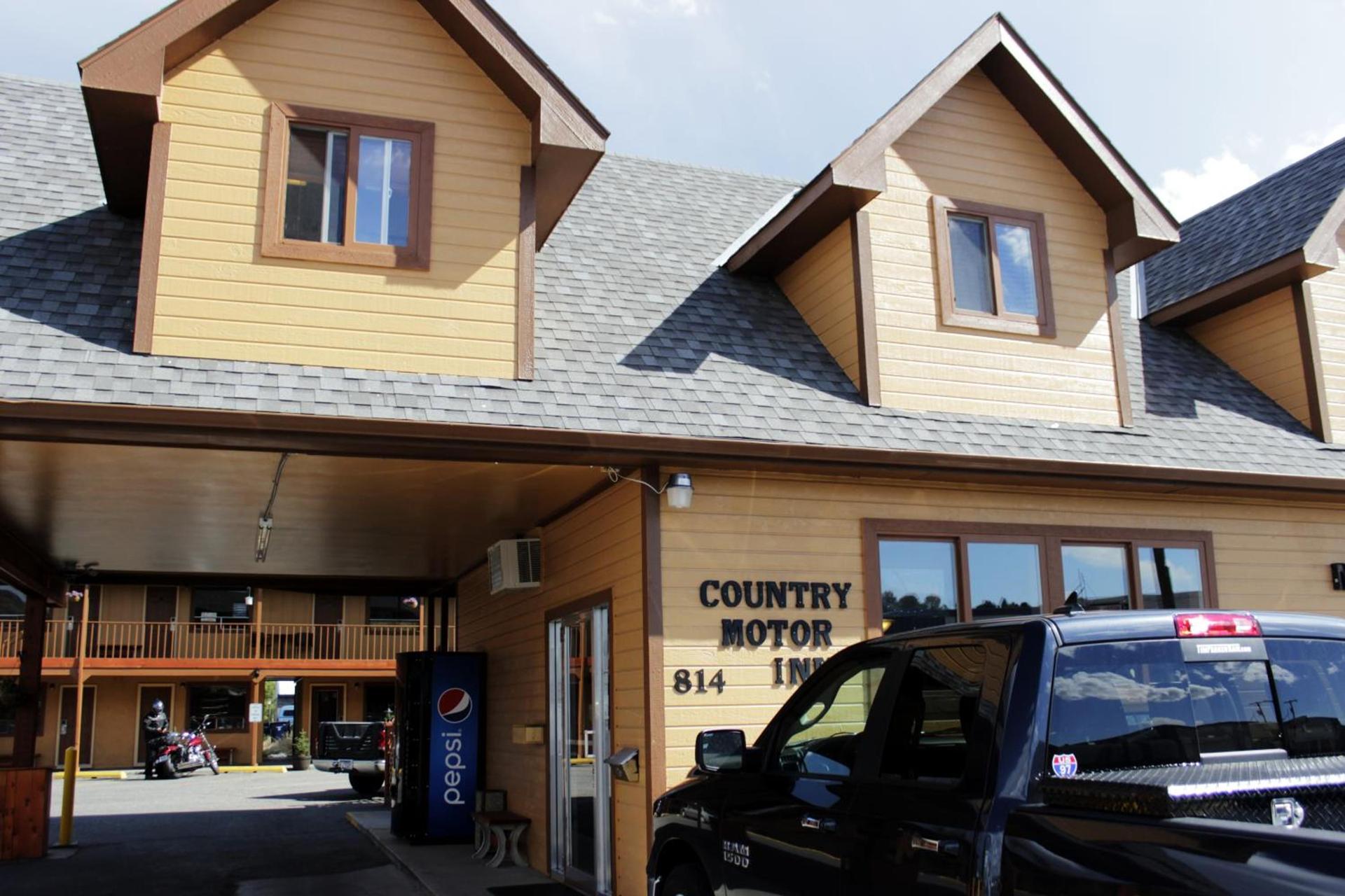 Country Motor Inn photo 2