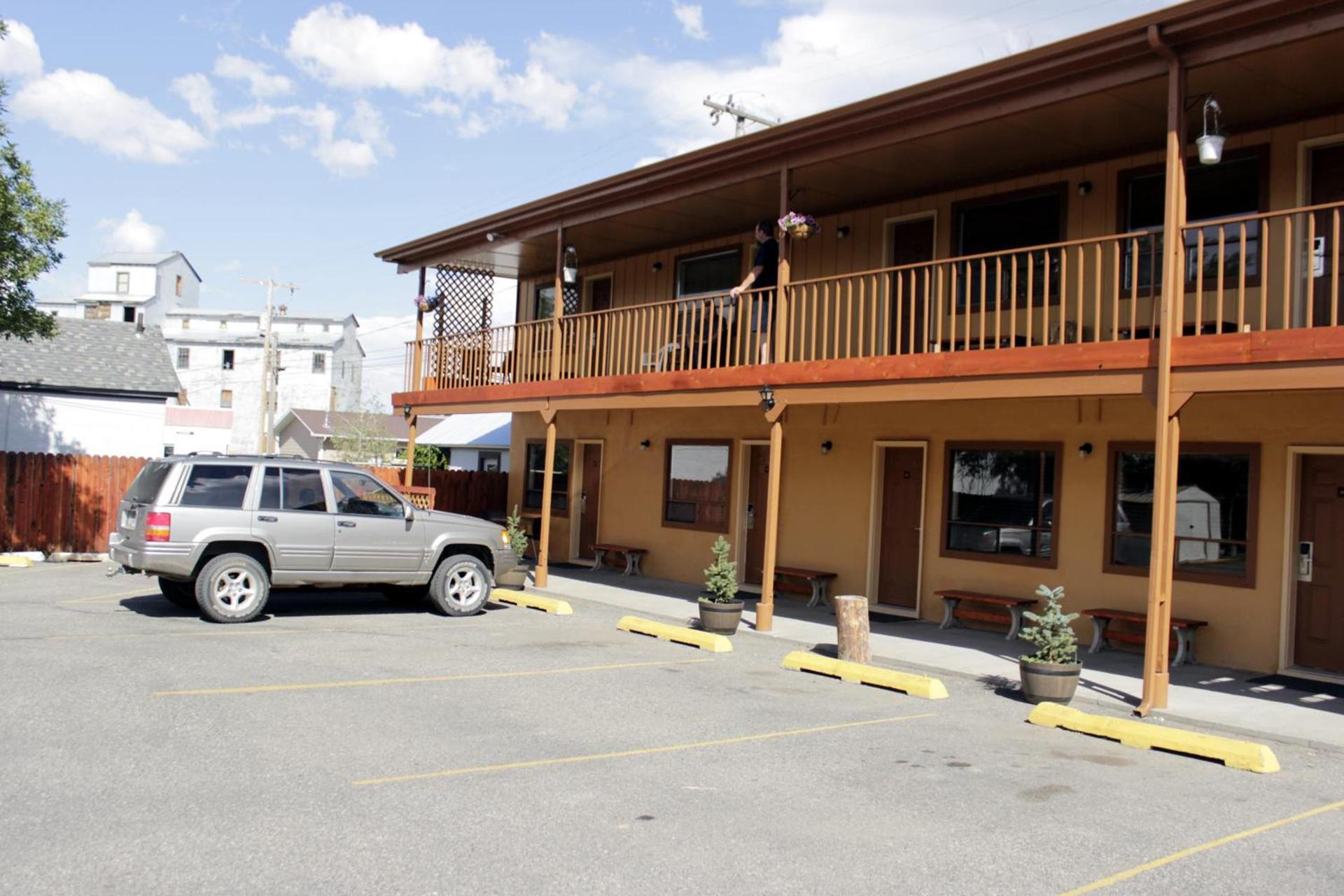 Country Motor Inn photo 63