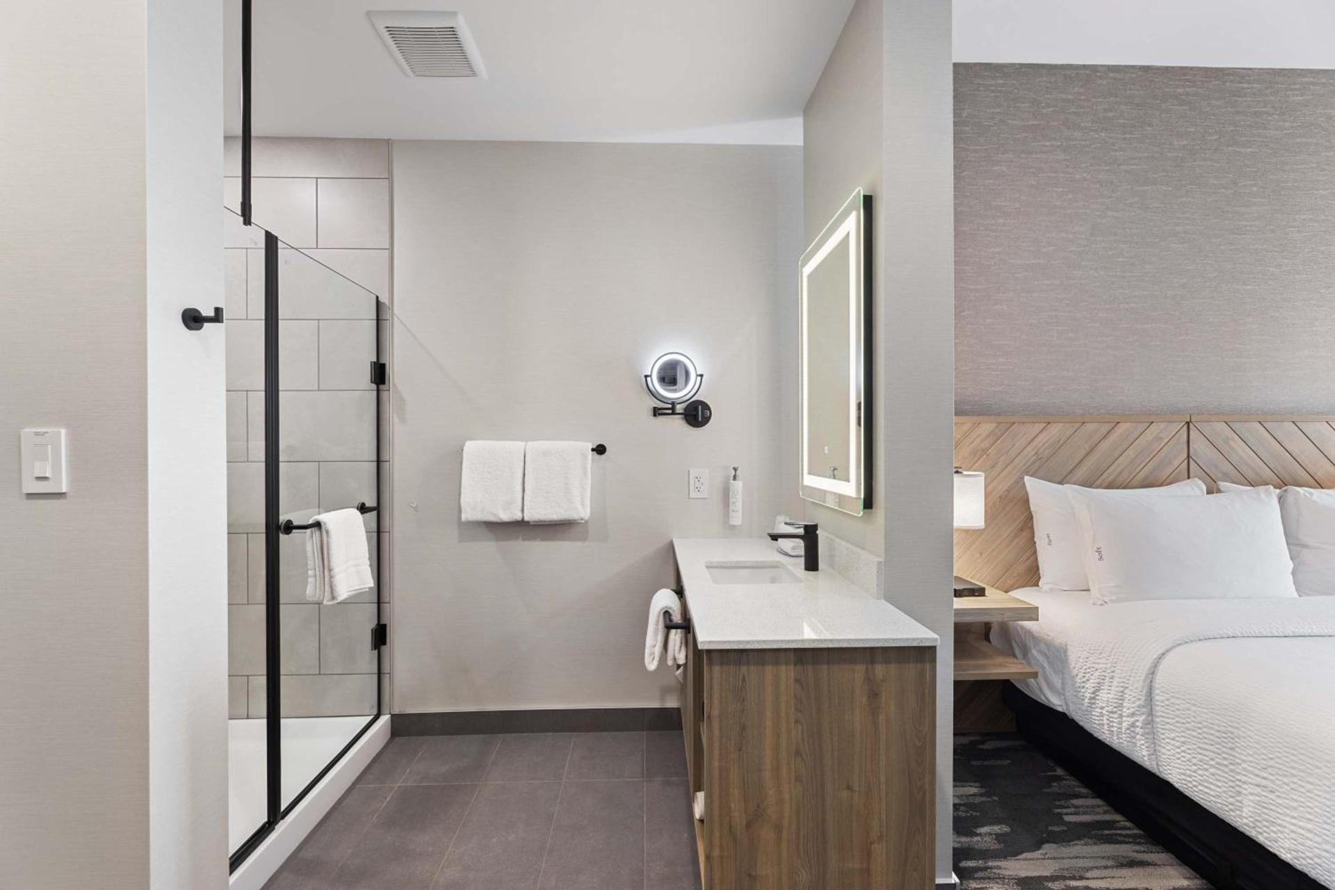 Sandman Signature Dallas Las Colinas Hotel & Suites photo 31