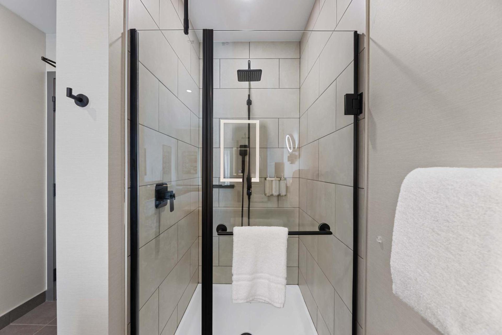 Sandman Signature Dallas Las Colinas Hotel & Suites photo 32