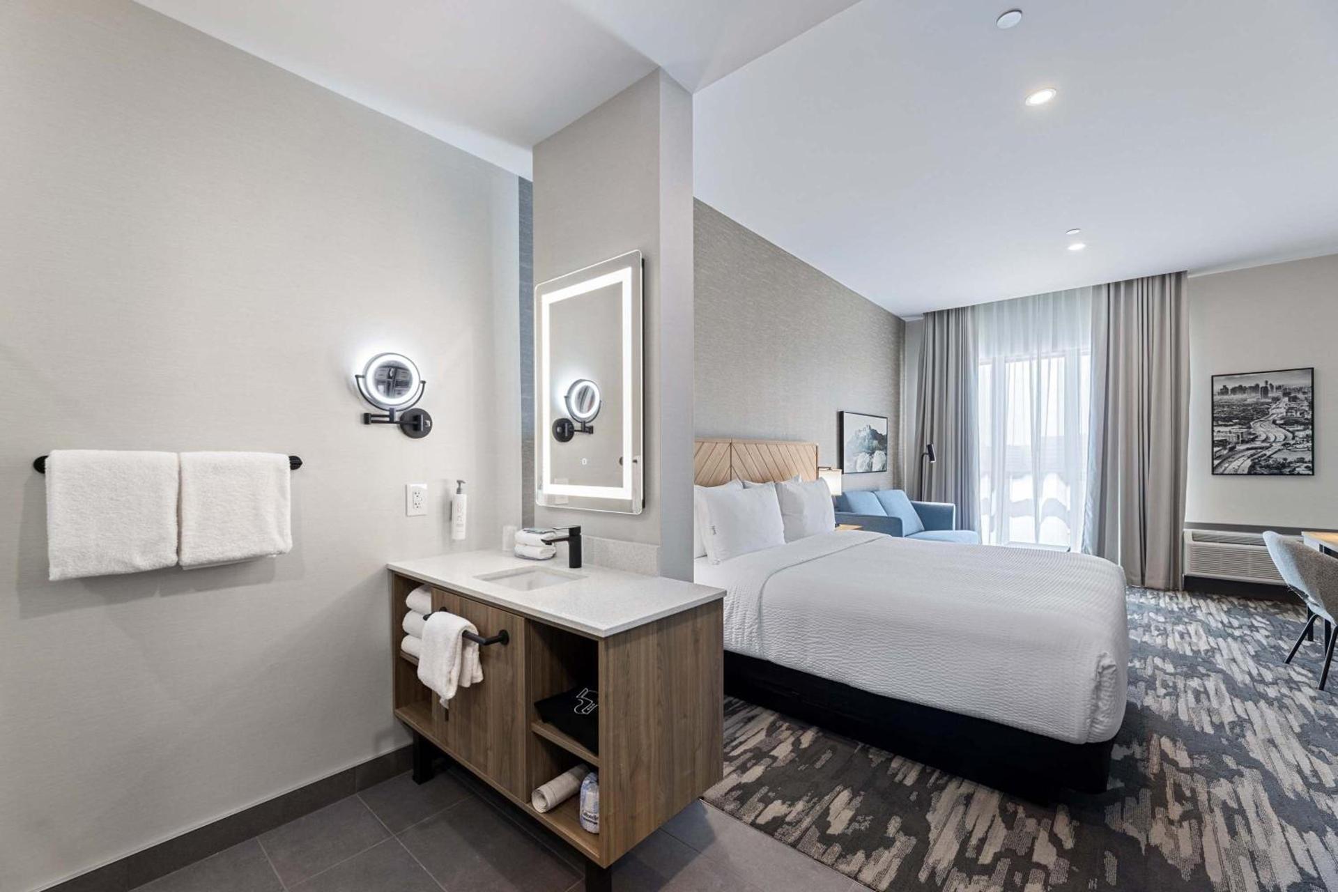 Sandman Signature Dallas Las Colinas Hotel & Suites photo 30