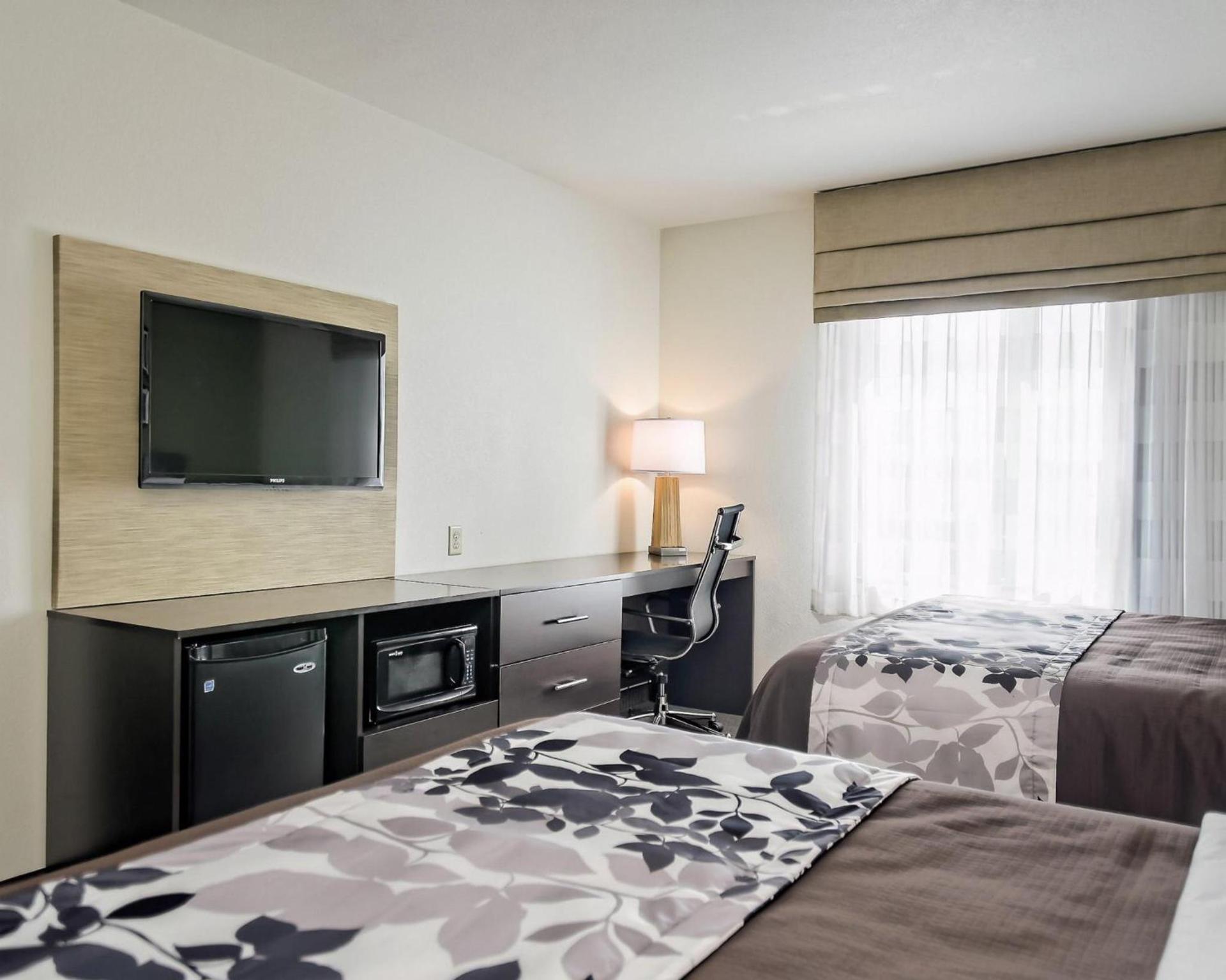 Sleep Inn & Suites Fort Scott photo 33