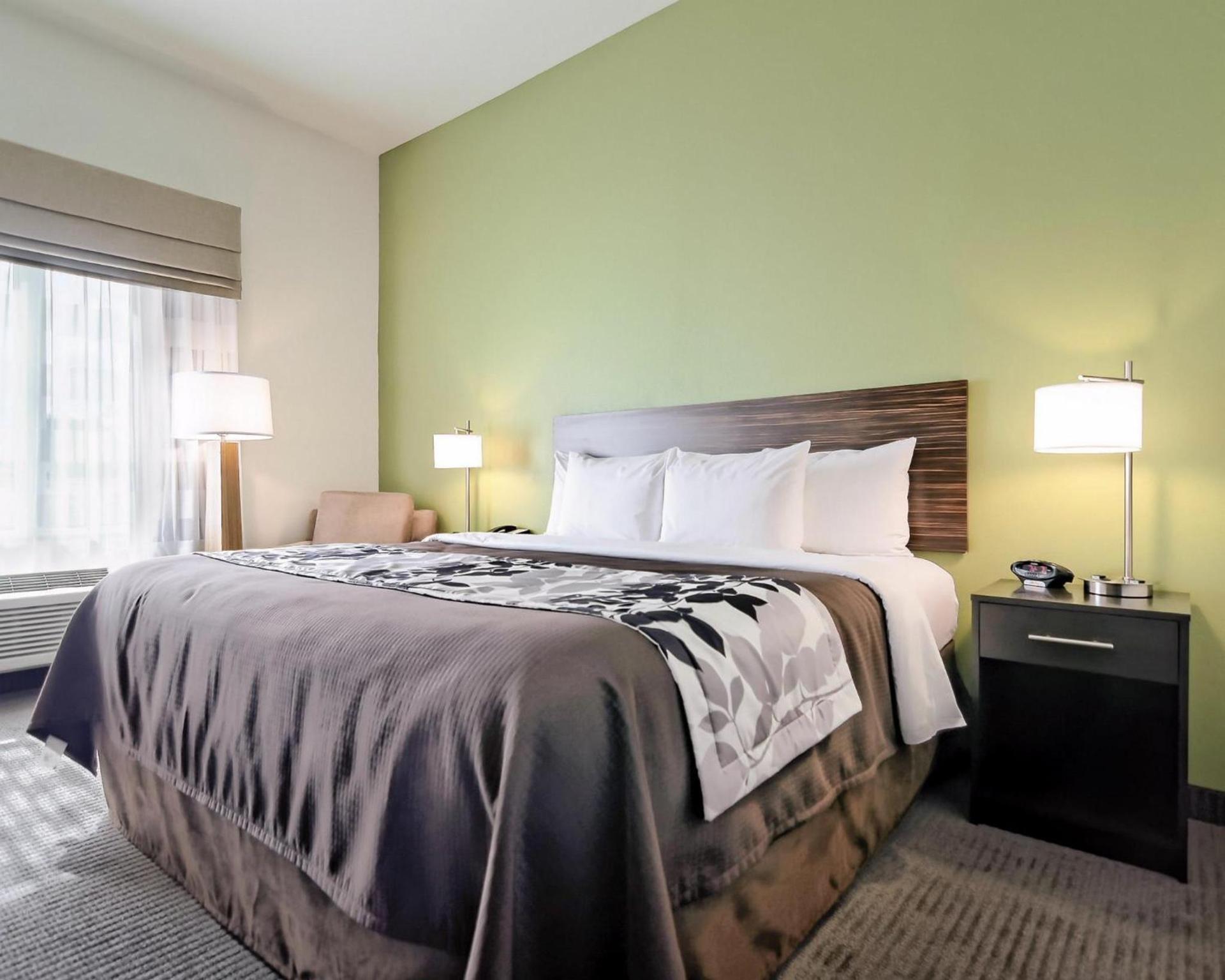 Sleep Inn & Suites Fort Scott photo 38
