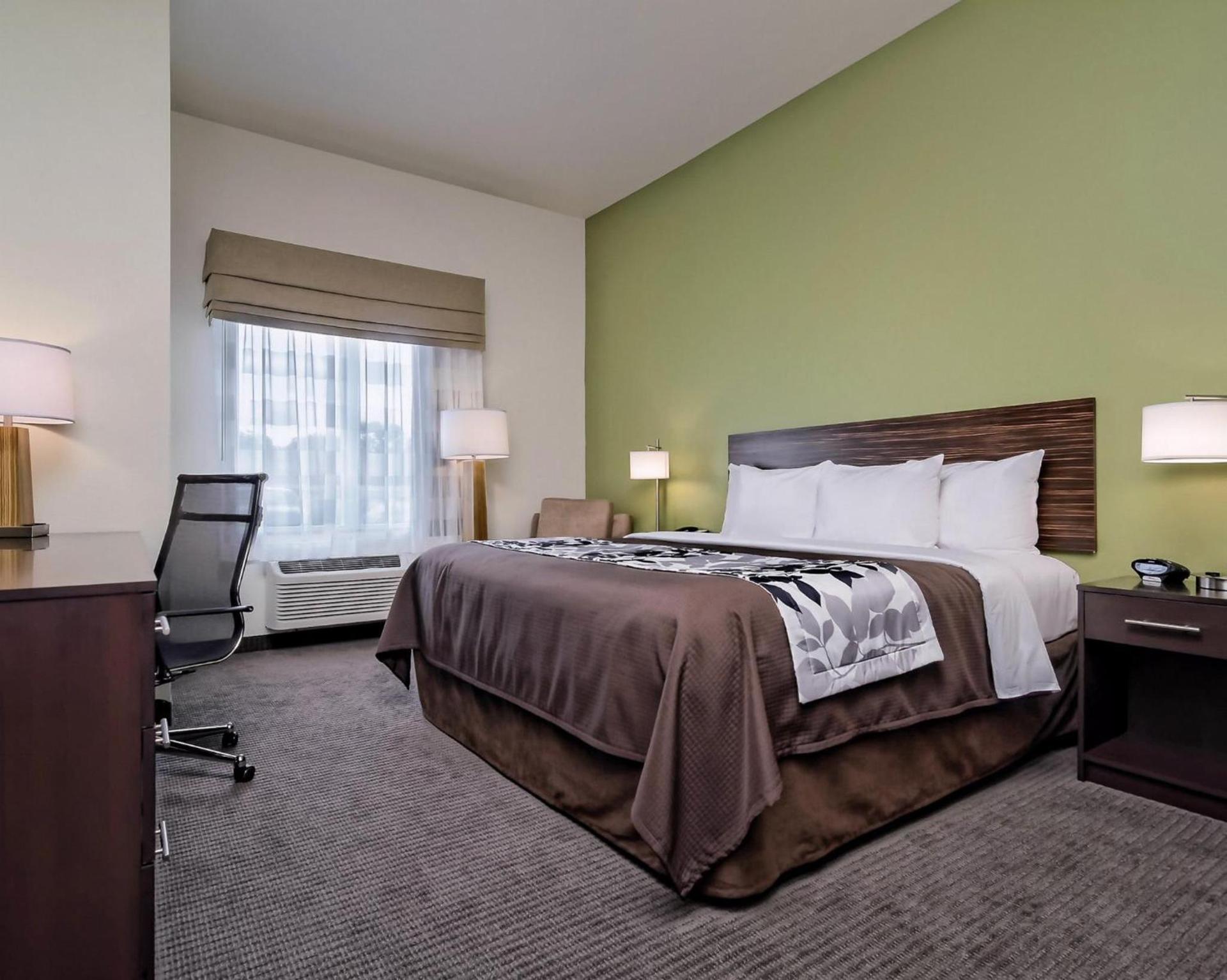 Sleep Inn & Suites Fort Scott photo 39
