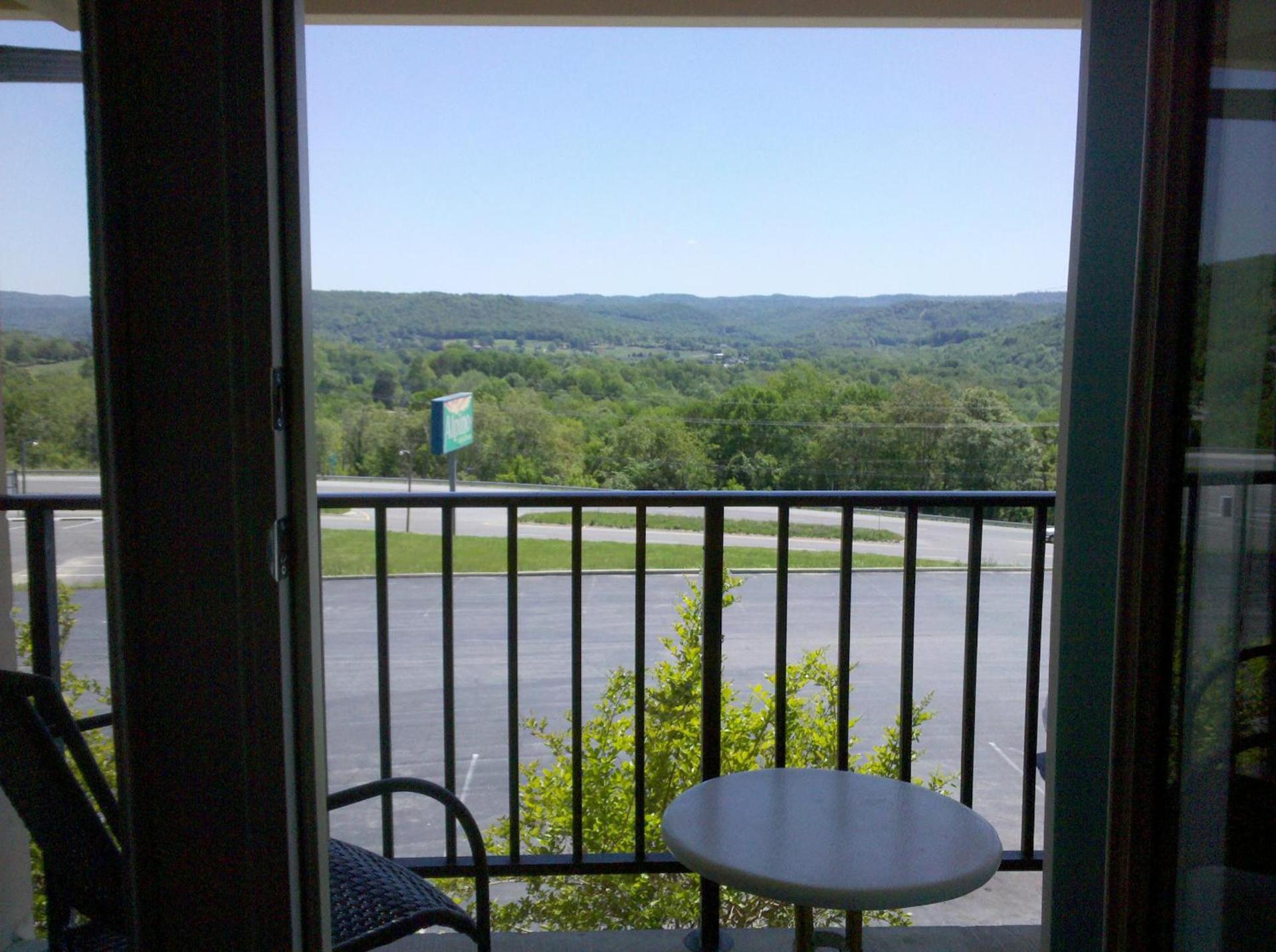 Baymont by Wyndham Cookeville photo 35