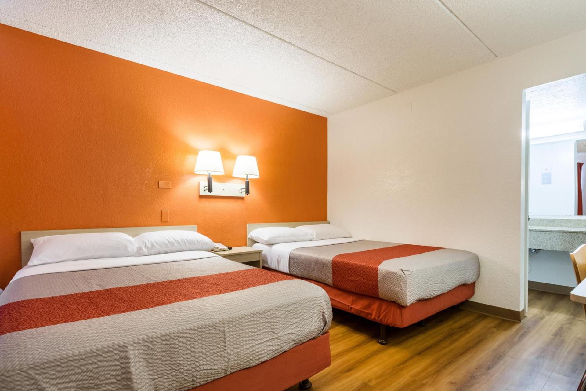 Motel 6 Tempe, AZ Phoenix Airport Priest Dr photo 22