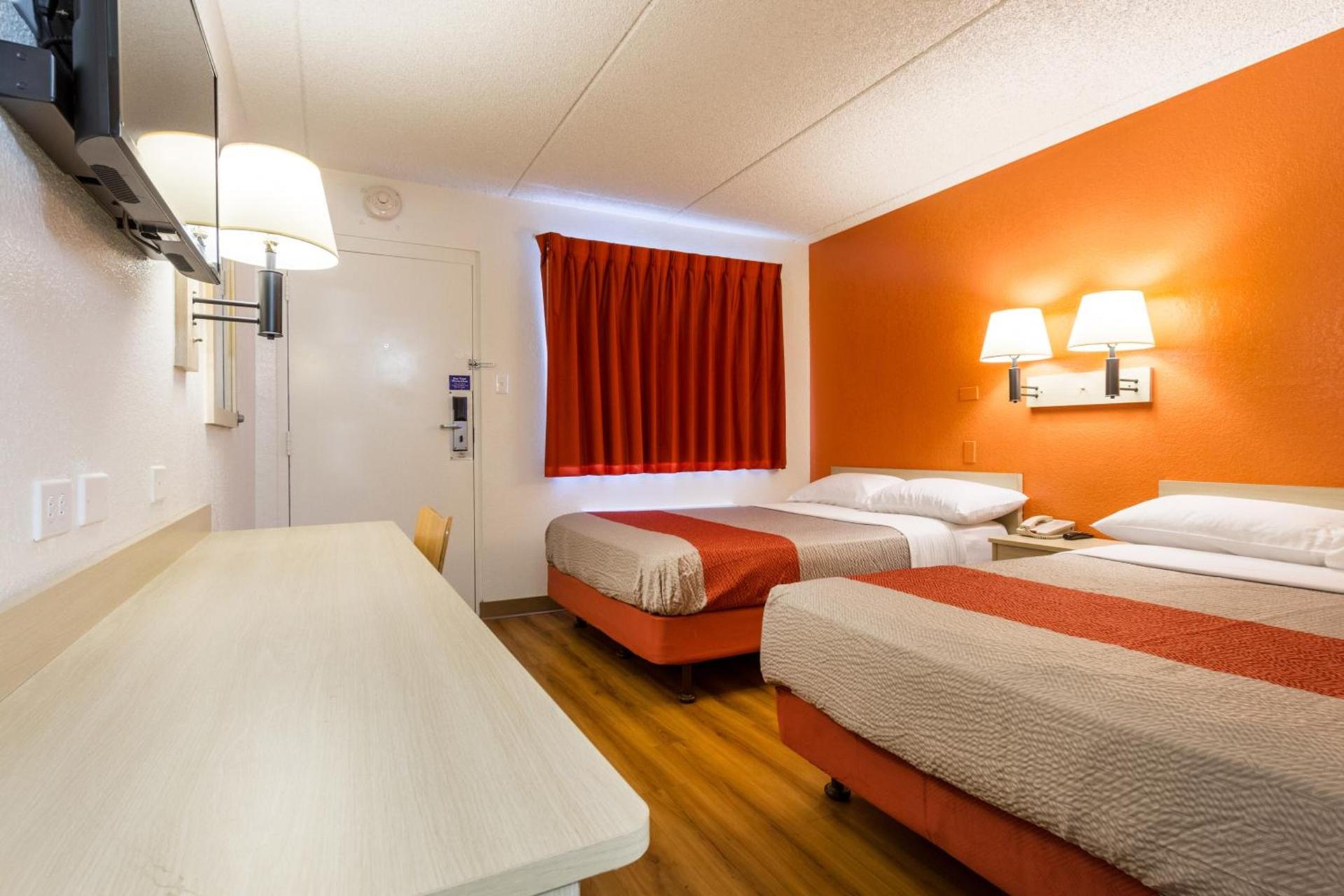 Motel 6 Tempe, AZ Phoenix Airport Priest Dr photo 23
