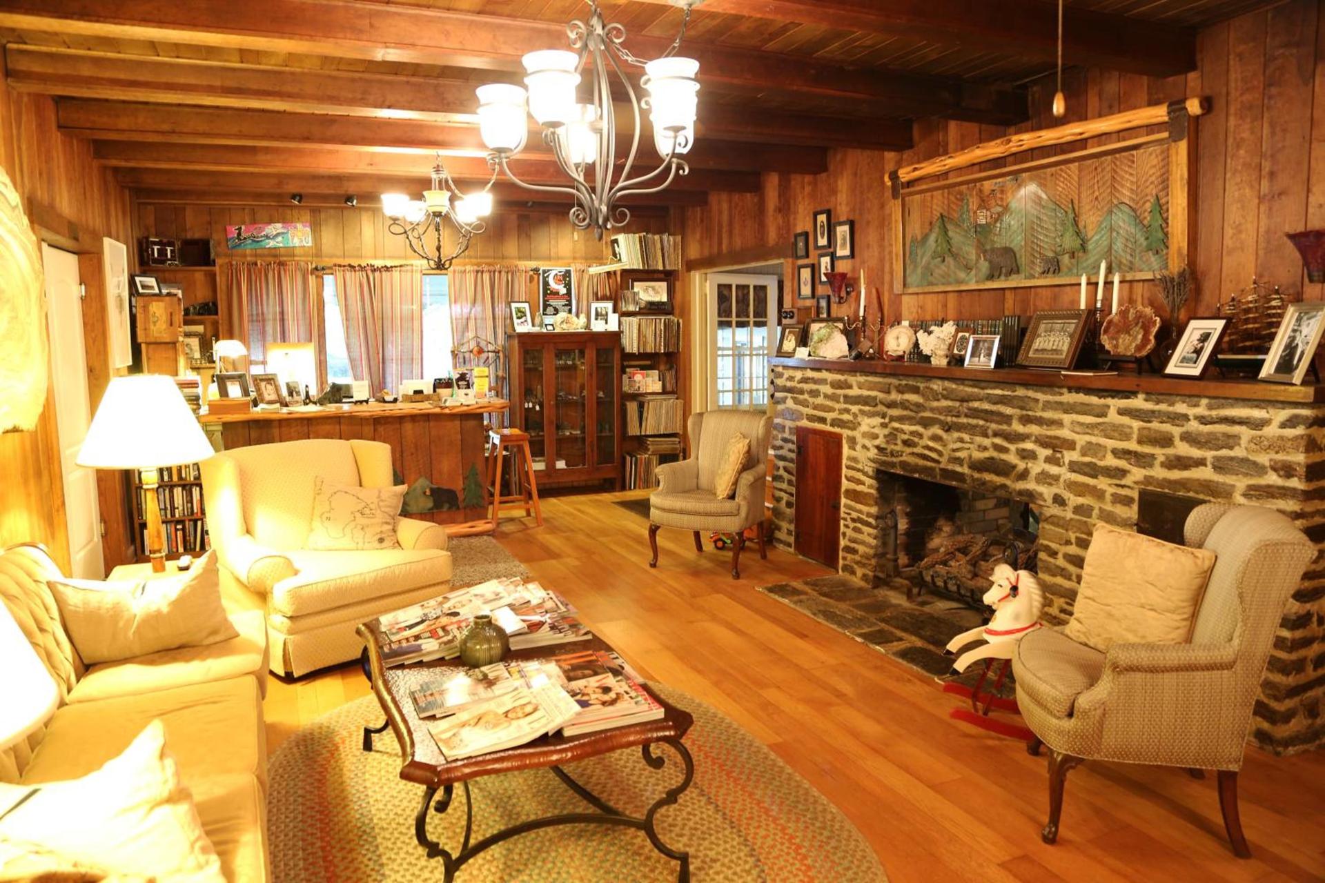 Grandview Lodge photo 32