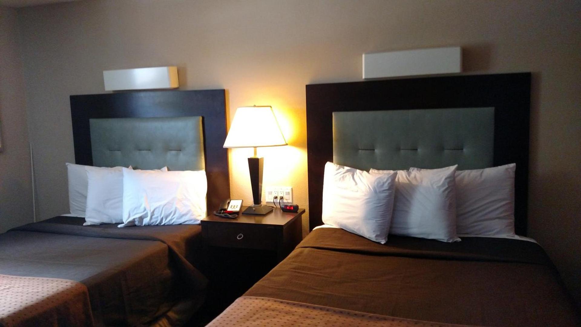 Cocoa Country Inn Hershey photo 29