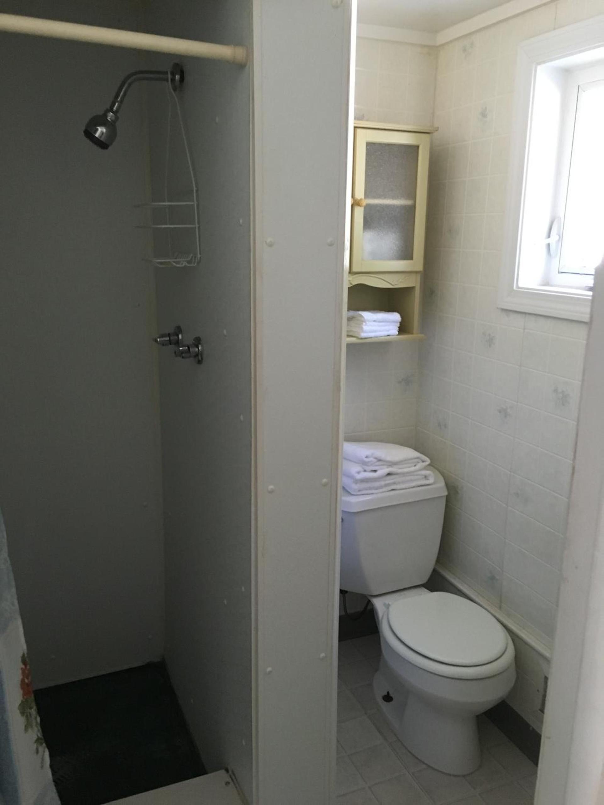 Crosswinds Motel photo 55