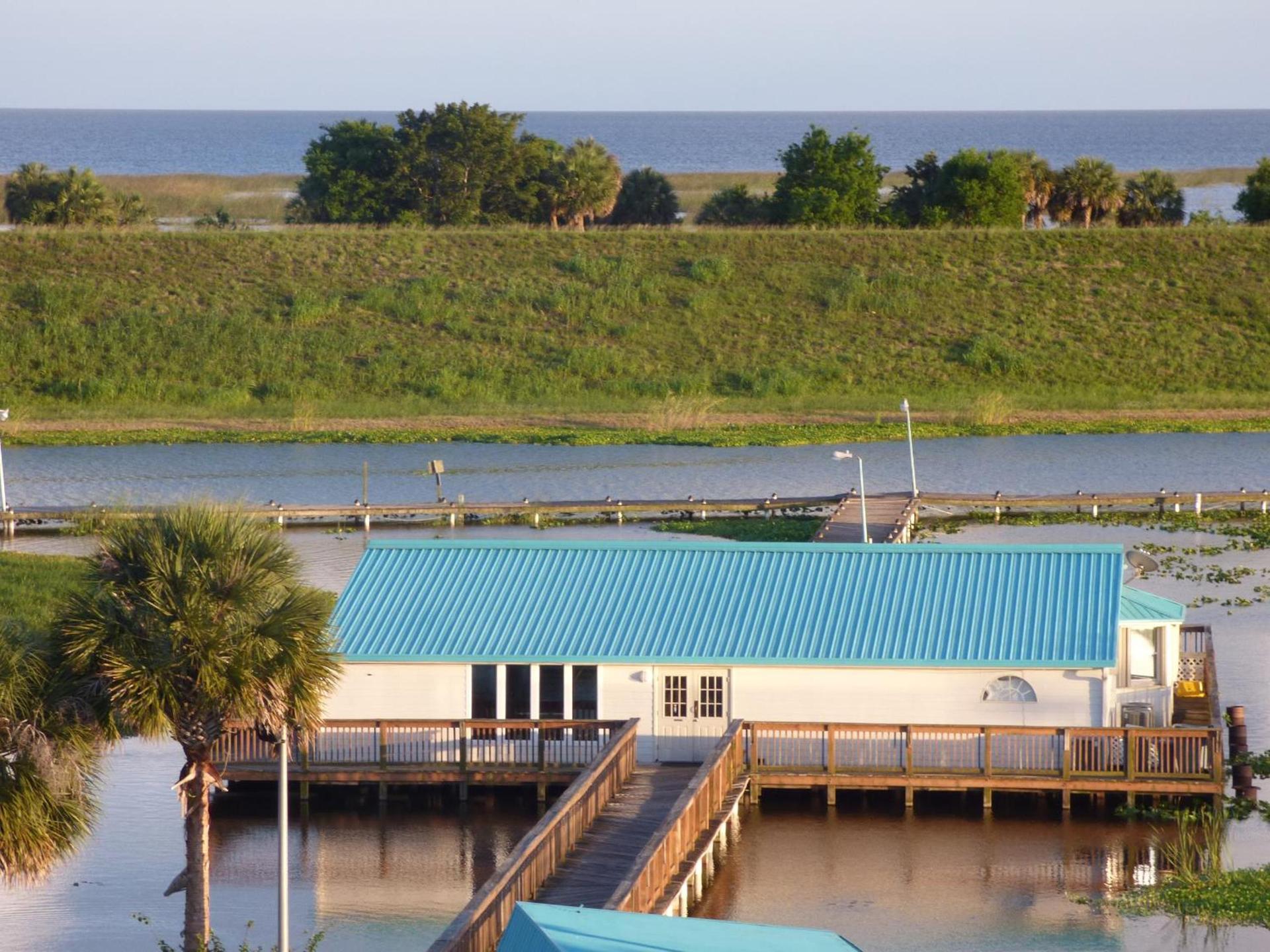 Lakeshore Resort and Marina photo 70
