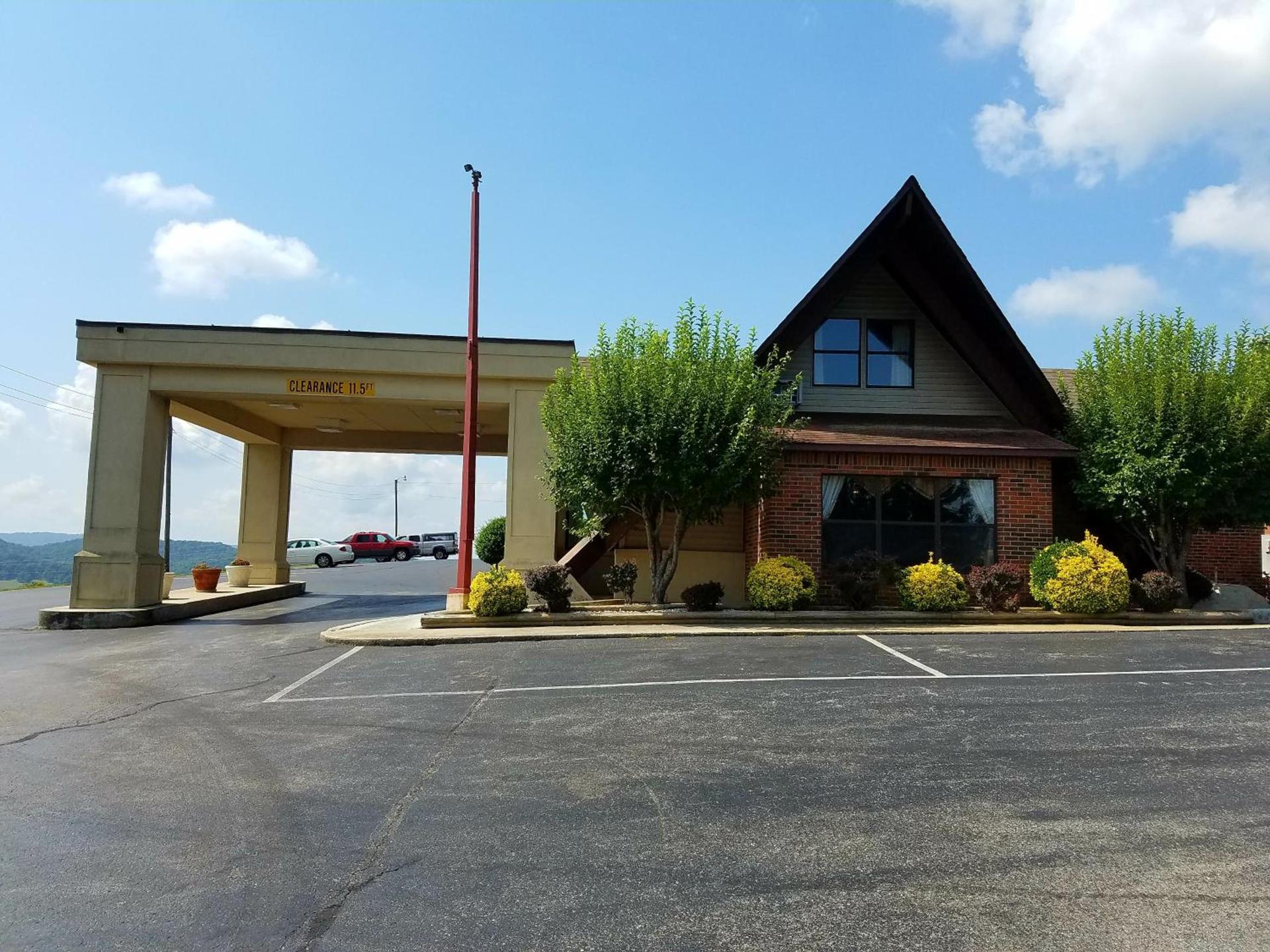 Baymont by Wyndham Cookeville photo 27
