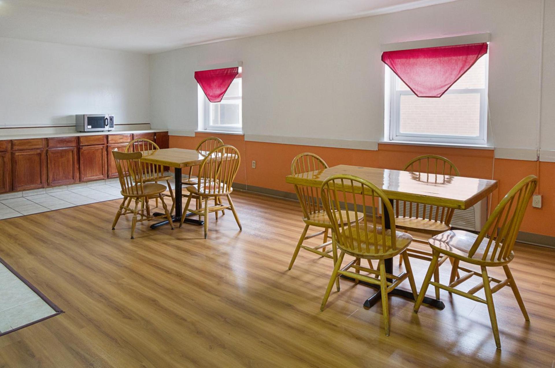 Motel 6-Sidney, OH photo 5