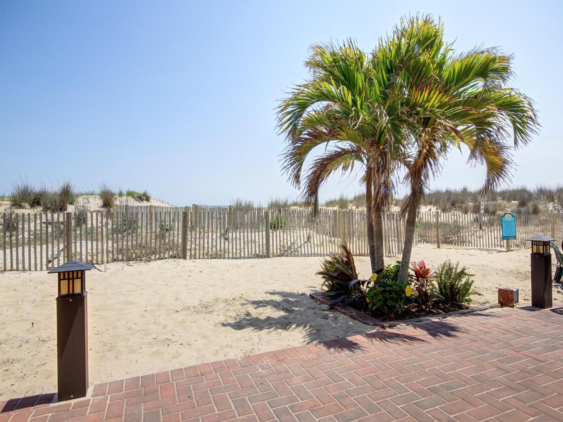 Castle in the Sand photo 25