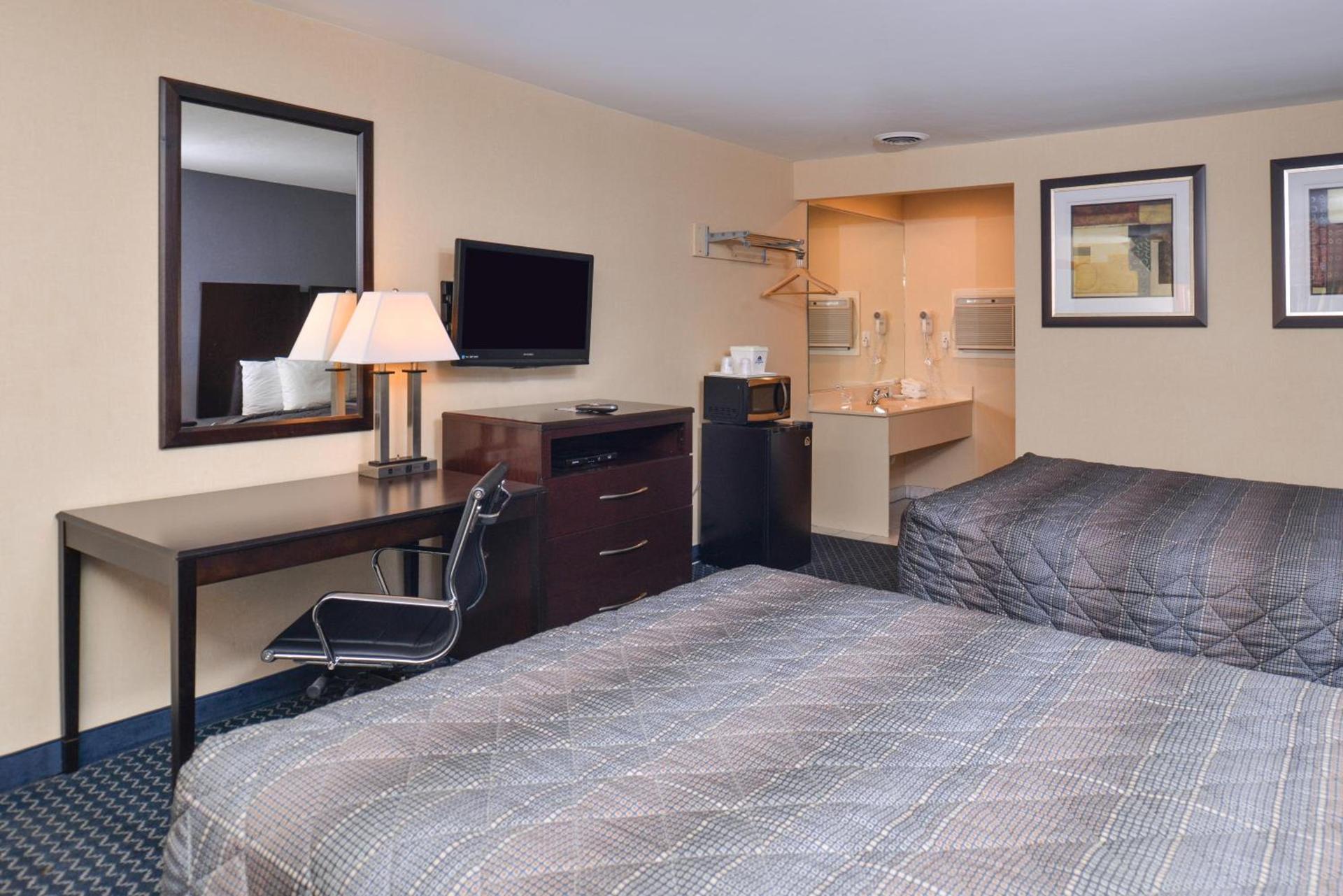 Golden Hill Inn-Danbury photo 18