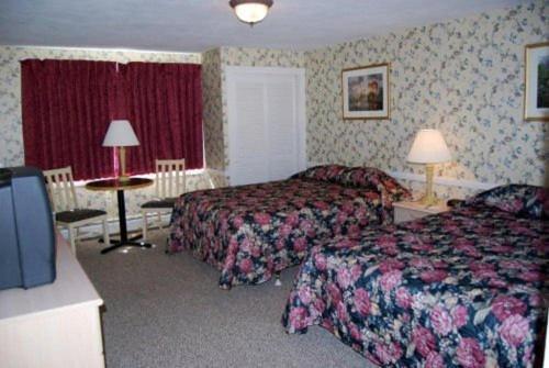 Oxen Yoke Motel photo 11