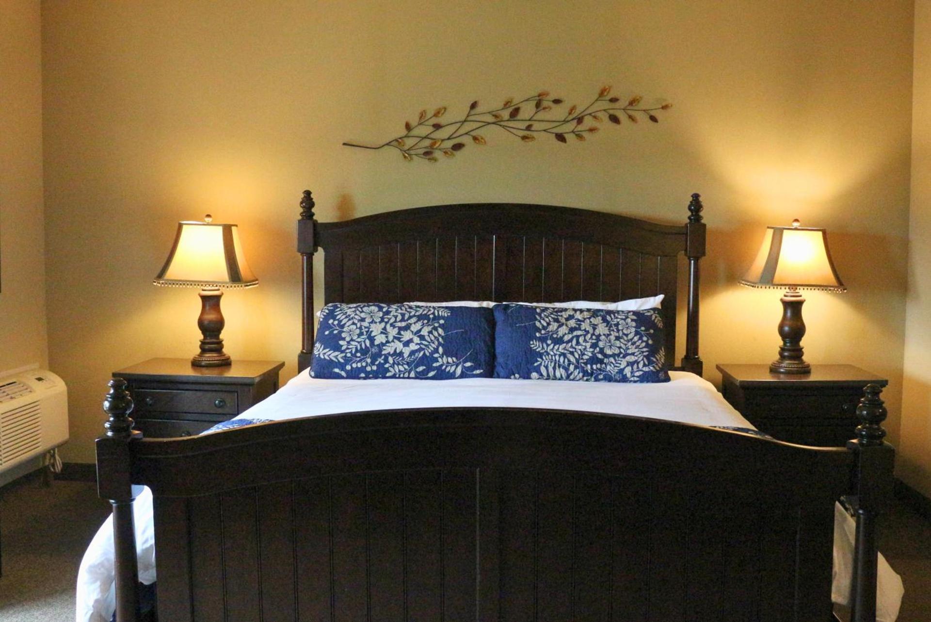 The Lodge at Woodstone Country Club photo 57