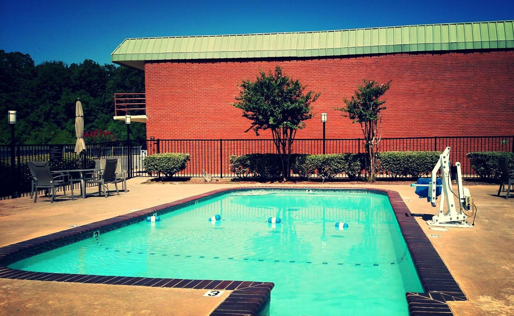 Super 8 by Wyndham Atoka photo 41