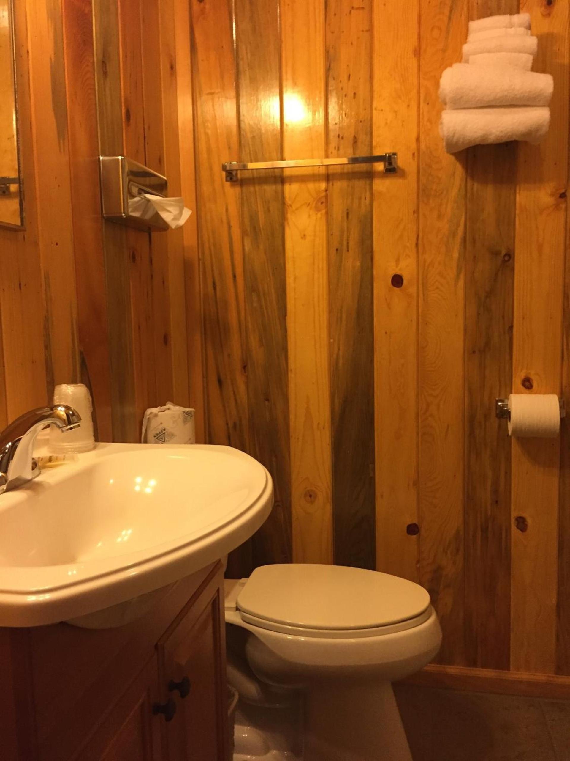 Z Bar Motel photo 49