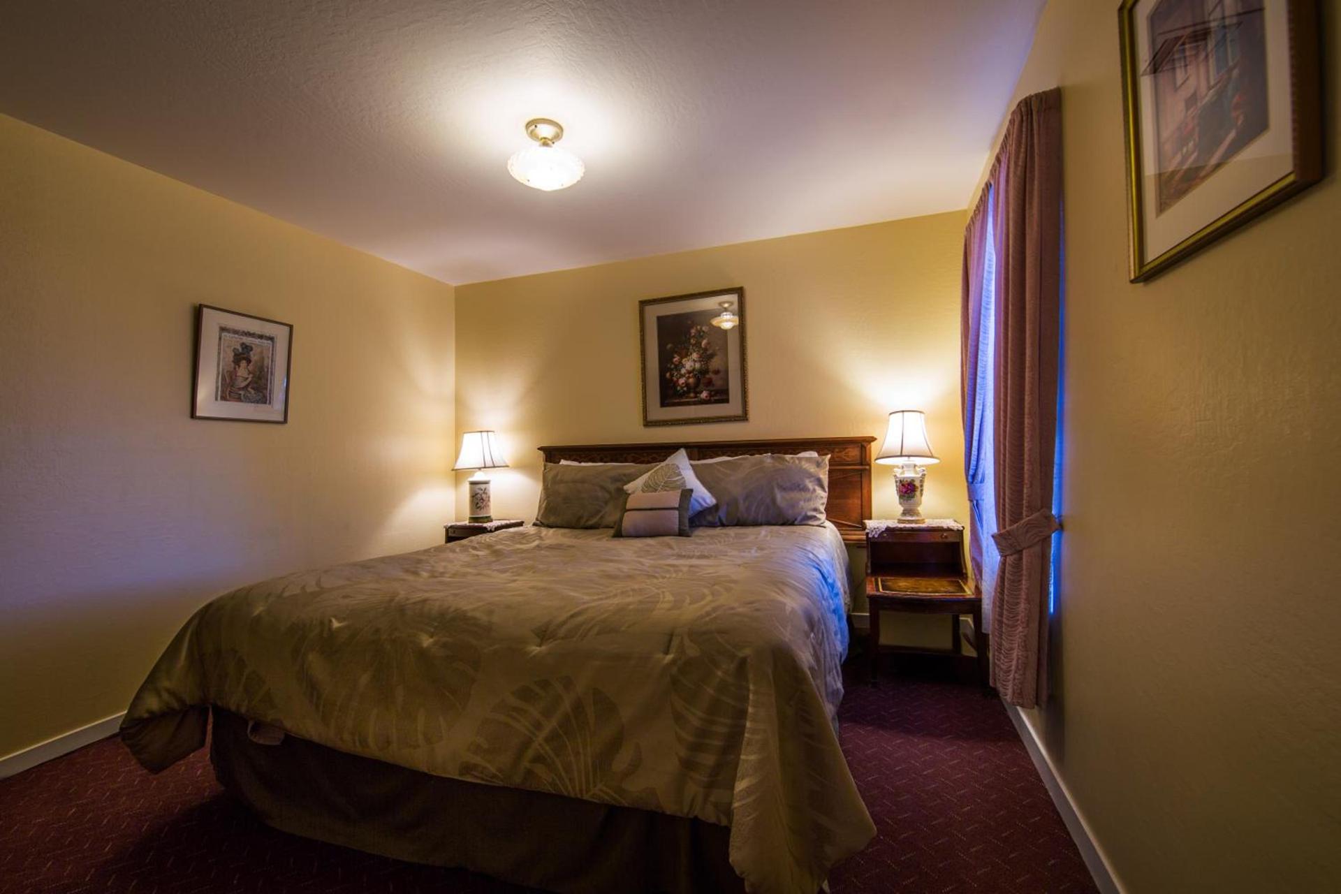 Historic Cary House Hotel photo 37
