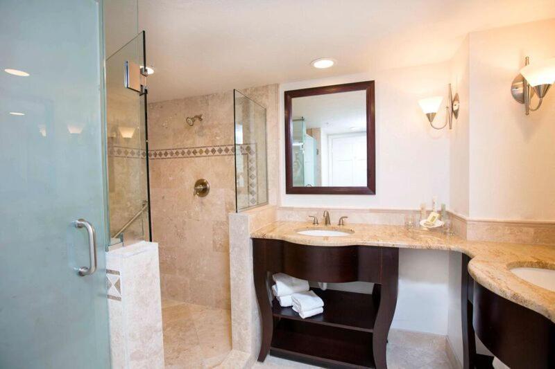 Tween Waters Island Resort & Spa photo 2