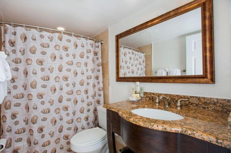 Tween Waters Island Resort & Spa photo 29