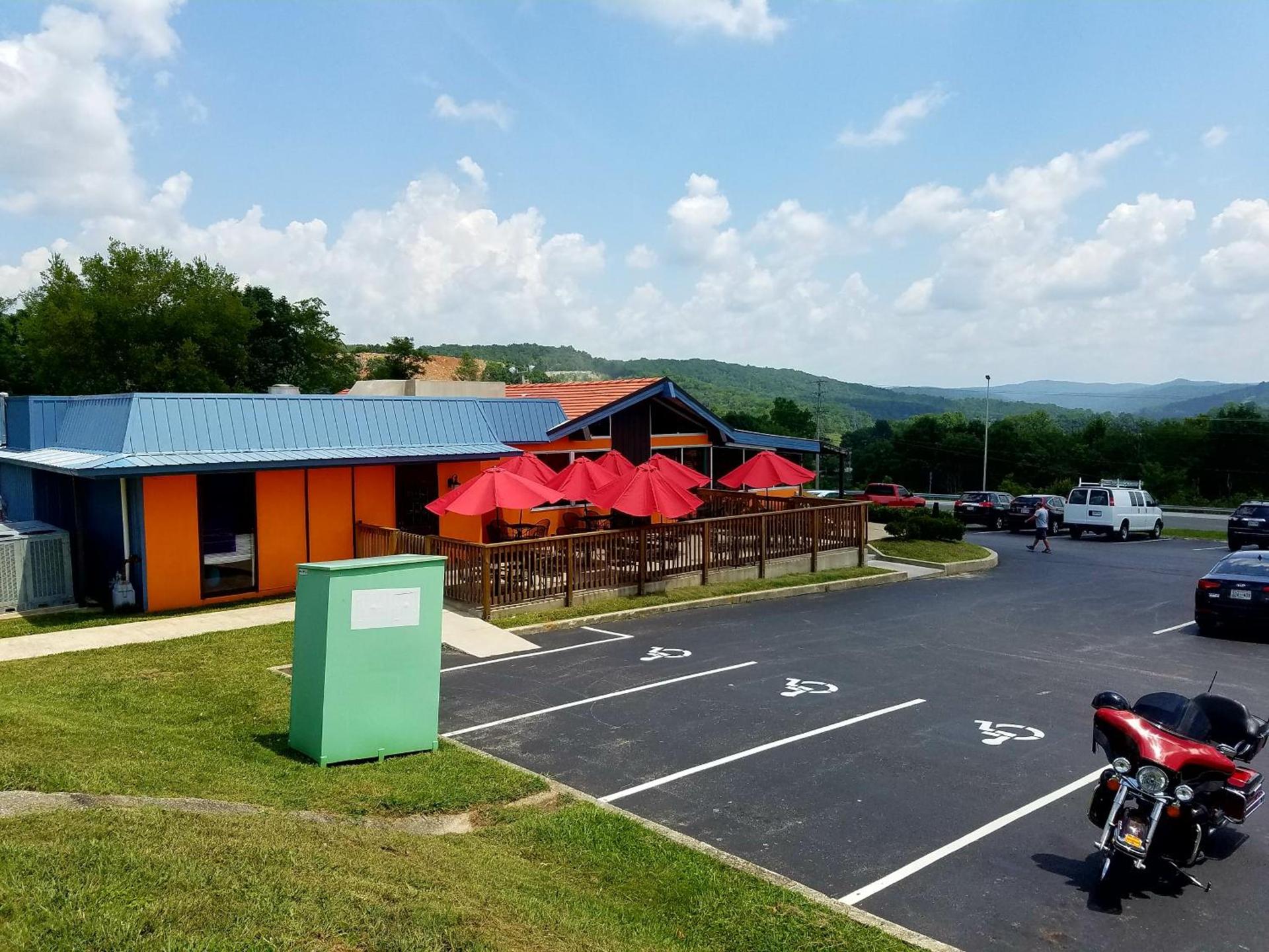 Baymont by Wyndham Cookeville photo 44