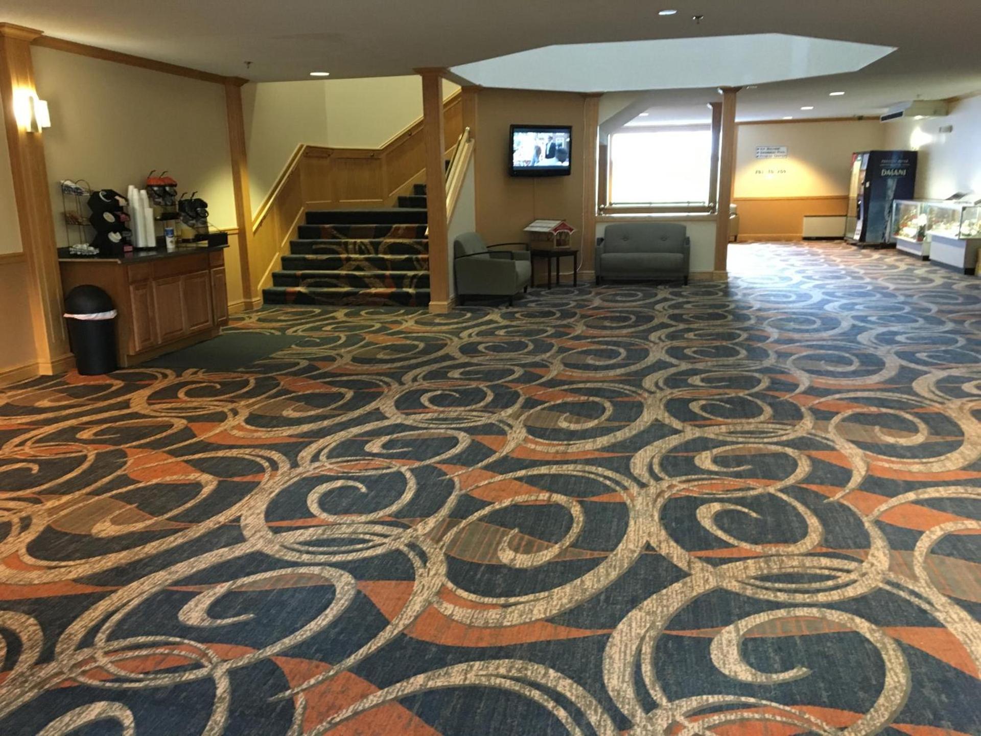 Cabot Inn & Suites photo 17