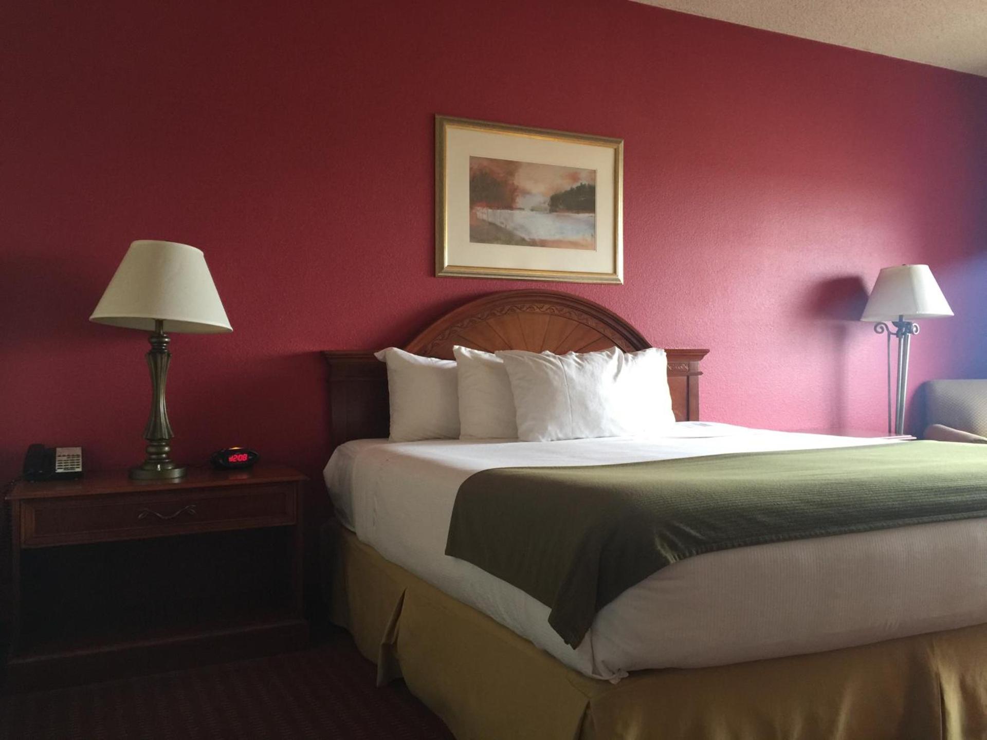 Baymont Inn & Suites by Wyndham Holbrook photo 44