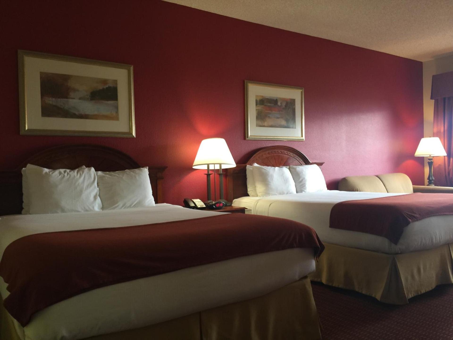 Baymont Inn & Suites by Wyndham Holbrook photo 43
