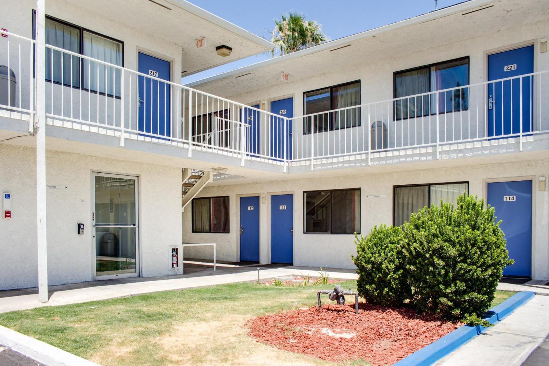 Motel 6-Bakersfield, CA - South photo 40