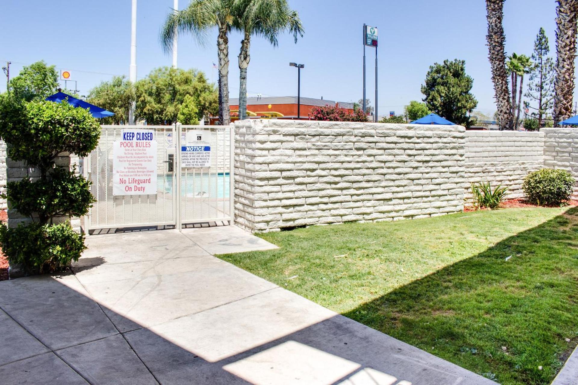 Motel 6-Bakersfield, CA - South photo 39