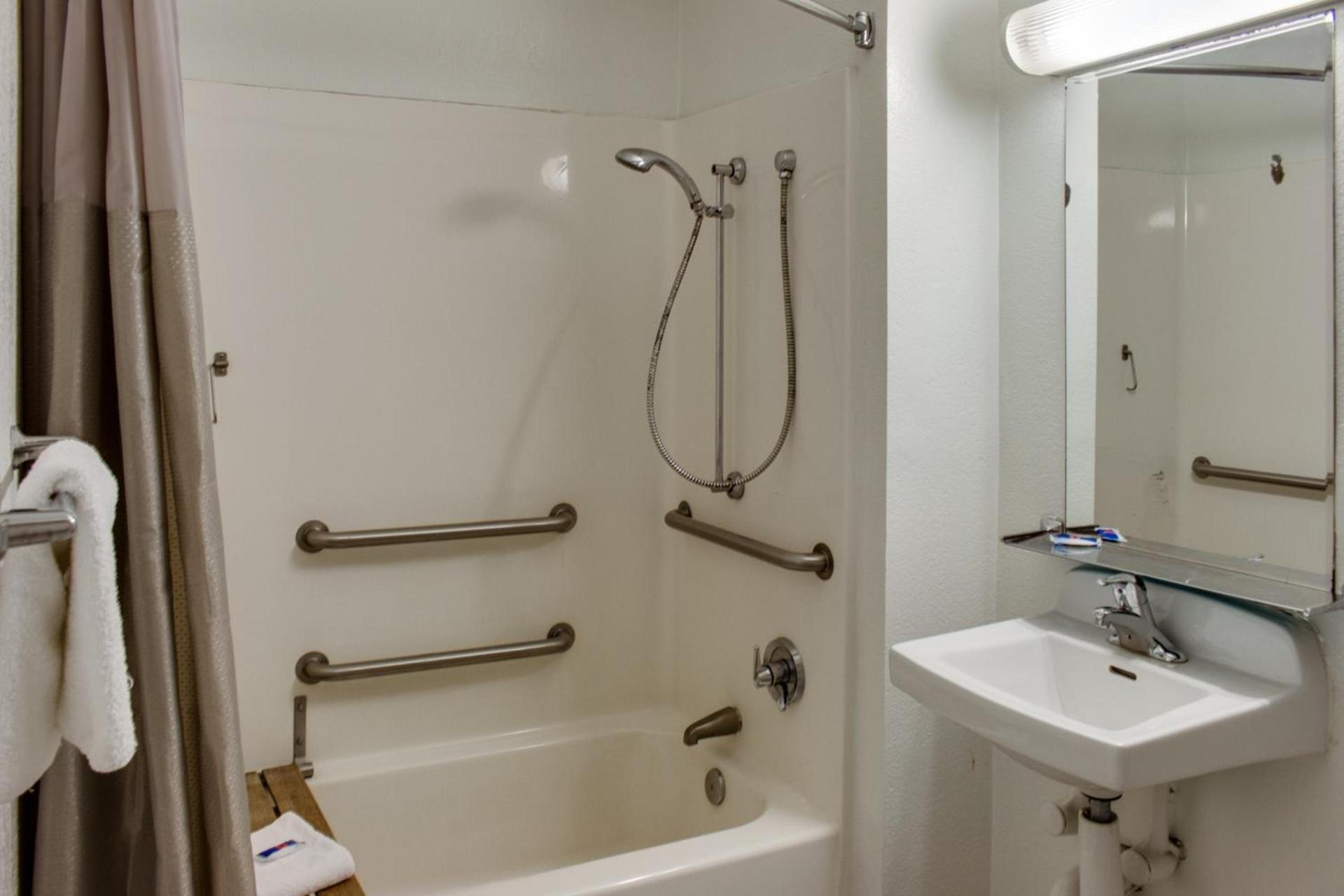 Motel 6-Bakersfield, CA - South photo 48