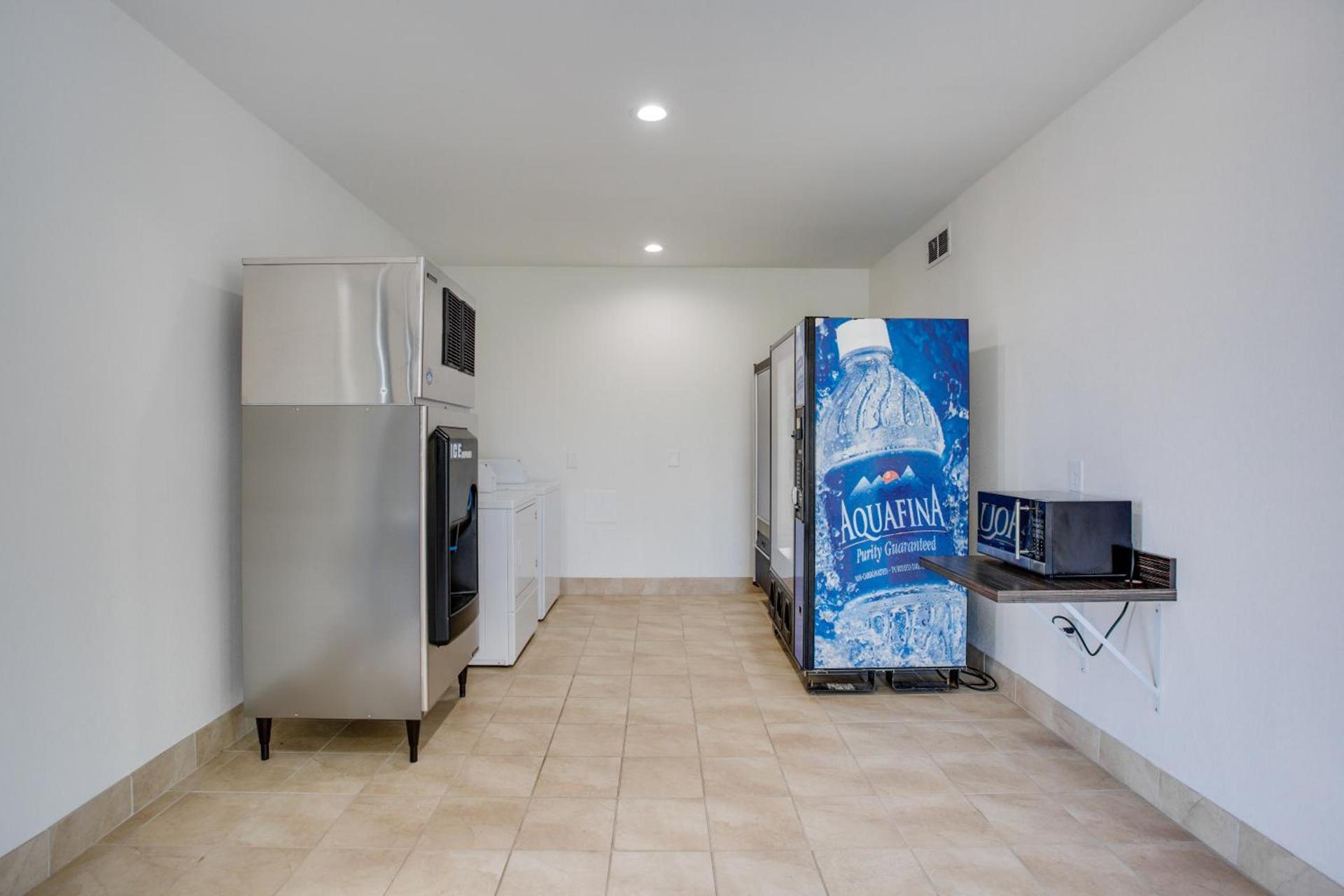 Motel 6-White House, TN photo 38