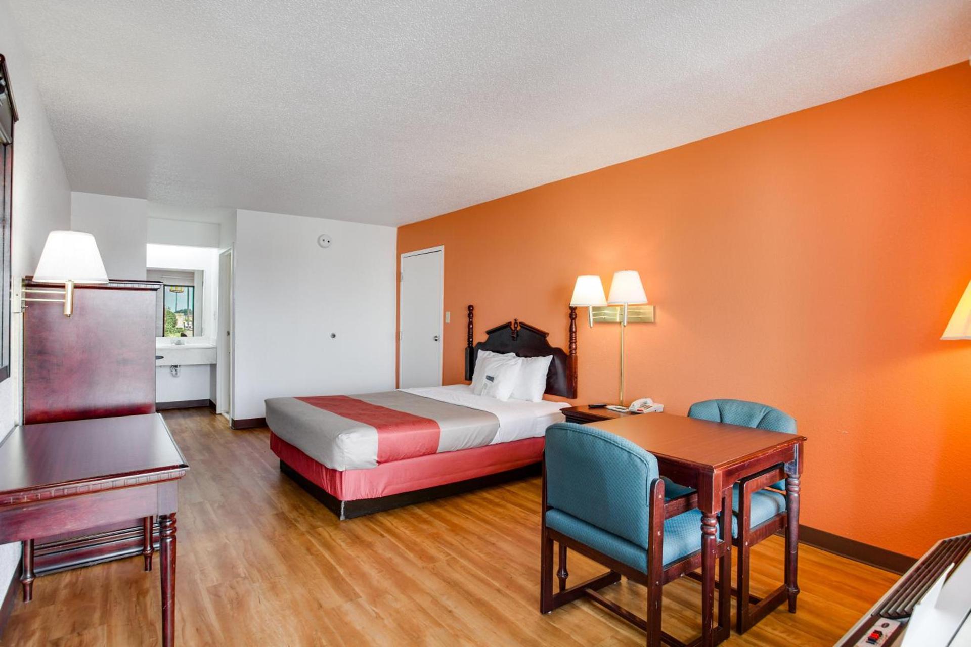 Motel 6-White House, TN photo 14