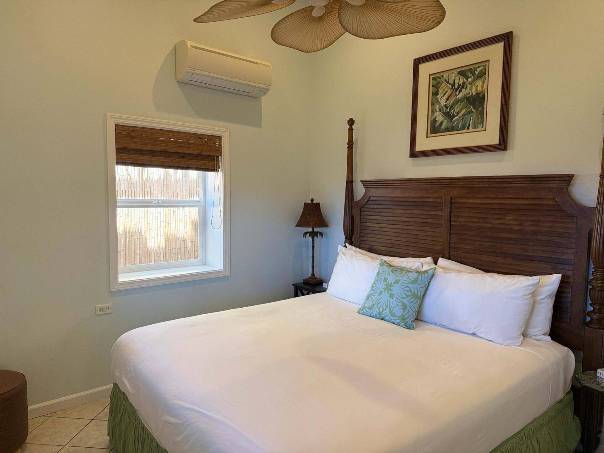 Maui B&B - 3 Ensuite Rooms - Steps from Beach w AC photo 32