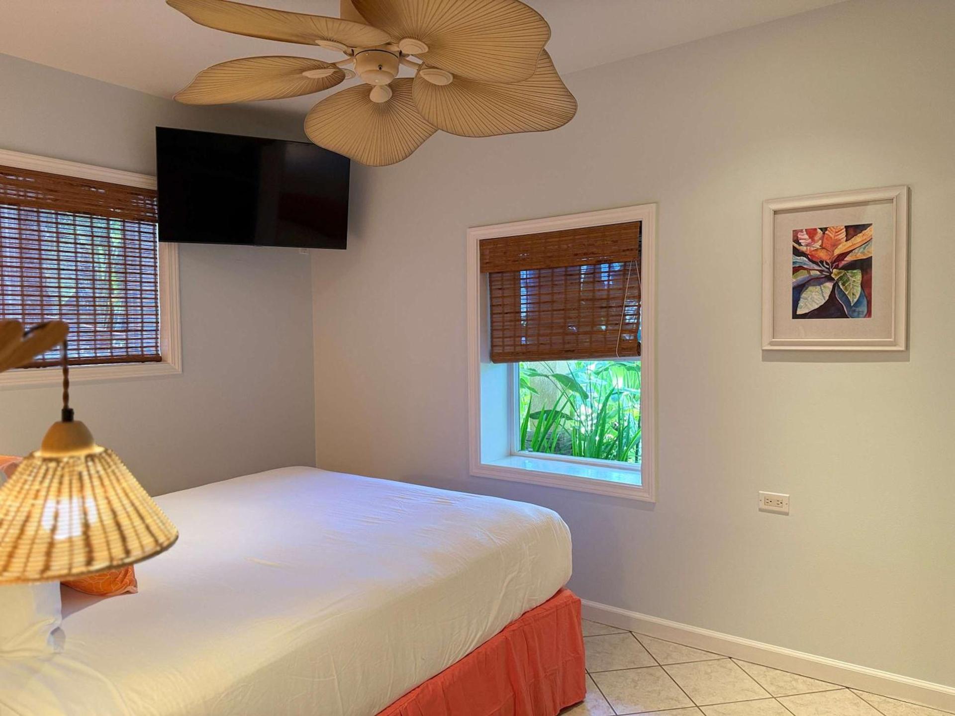 Maui B&B - 3 Ensuite Rooms - Steps from Beach w AC photo 29
