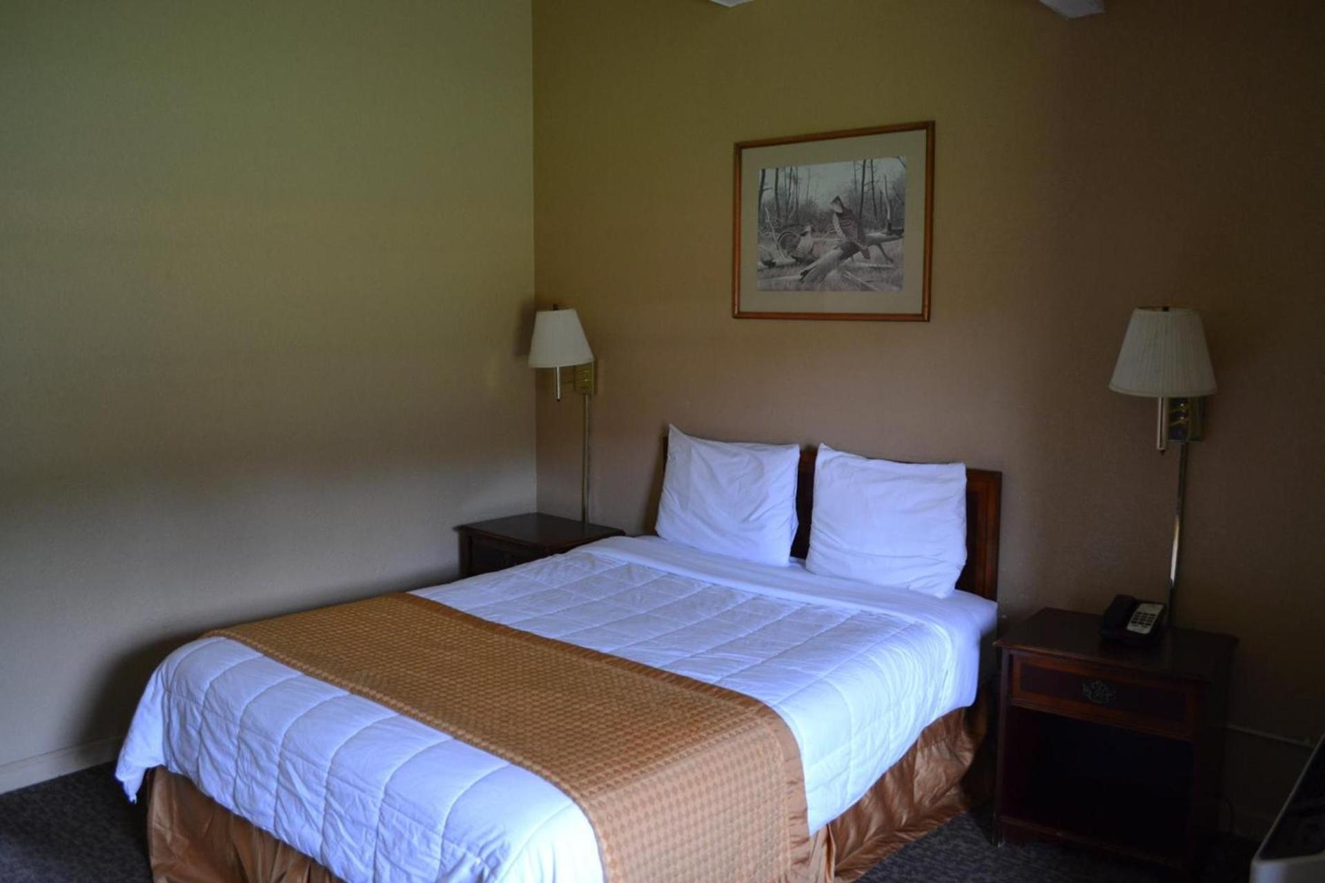 Americas Best Value Inn Smithfield photo 16