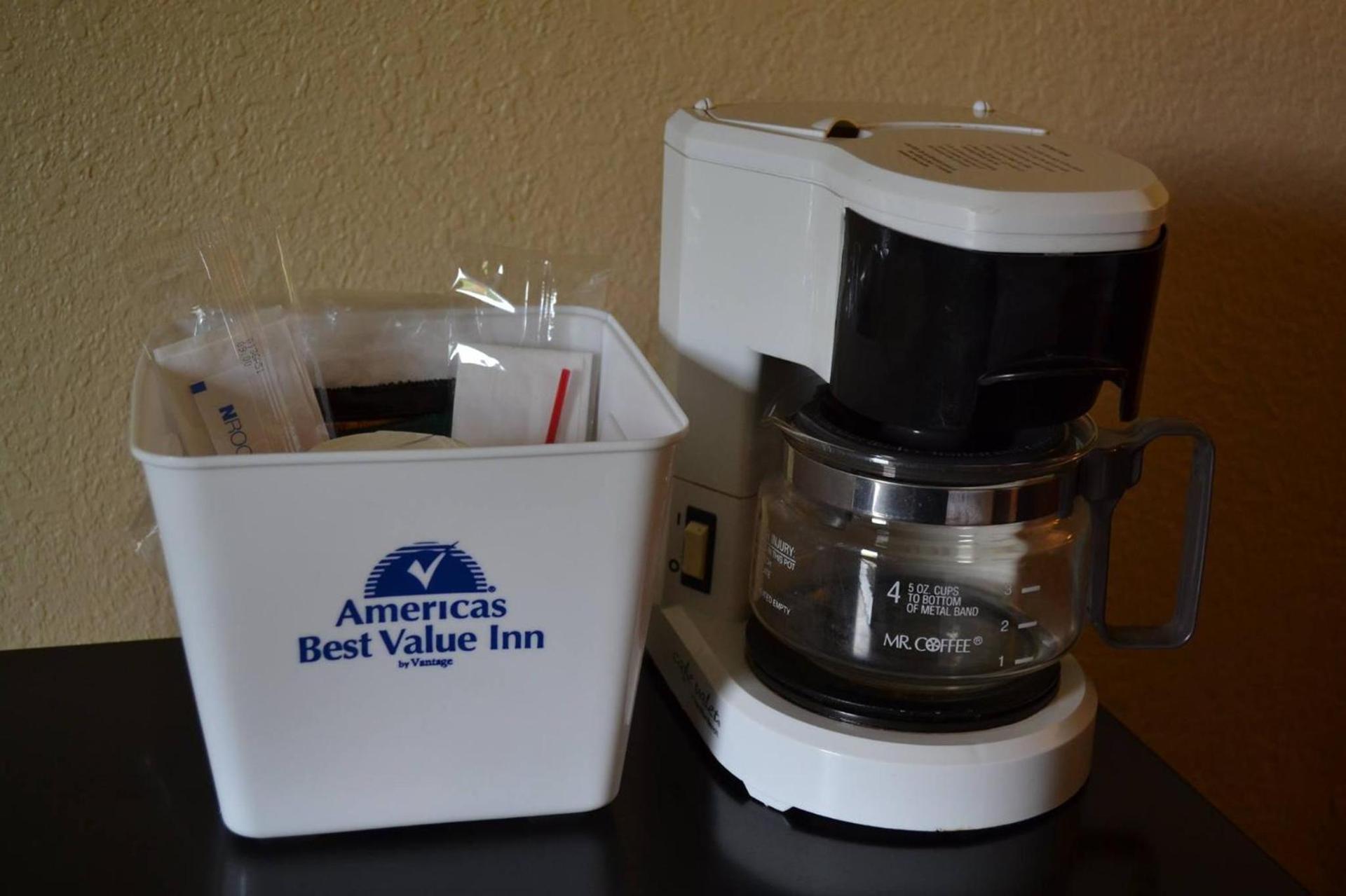 Americas Best Value Inn Smithfield photo 2