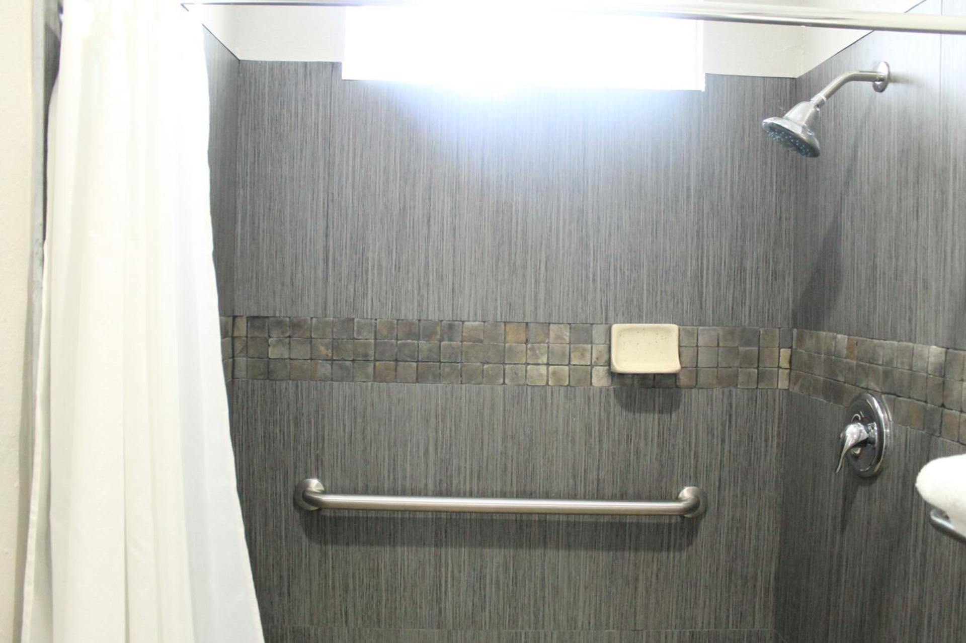 Town House Motel photo 21