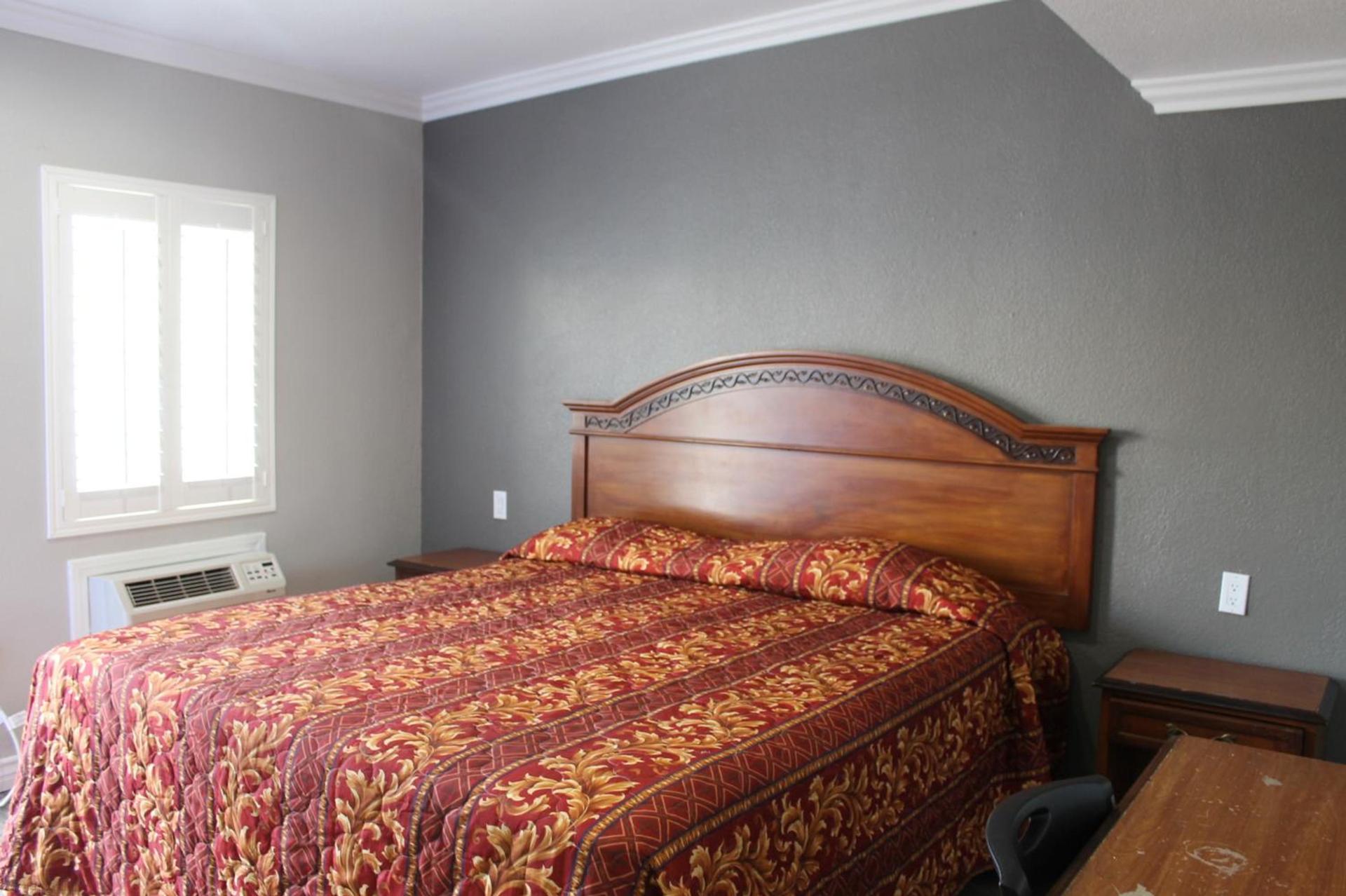 Town House Motel photo 44