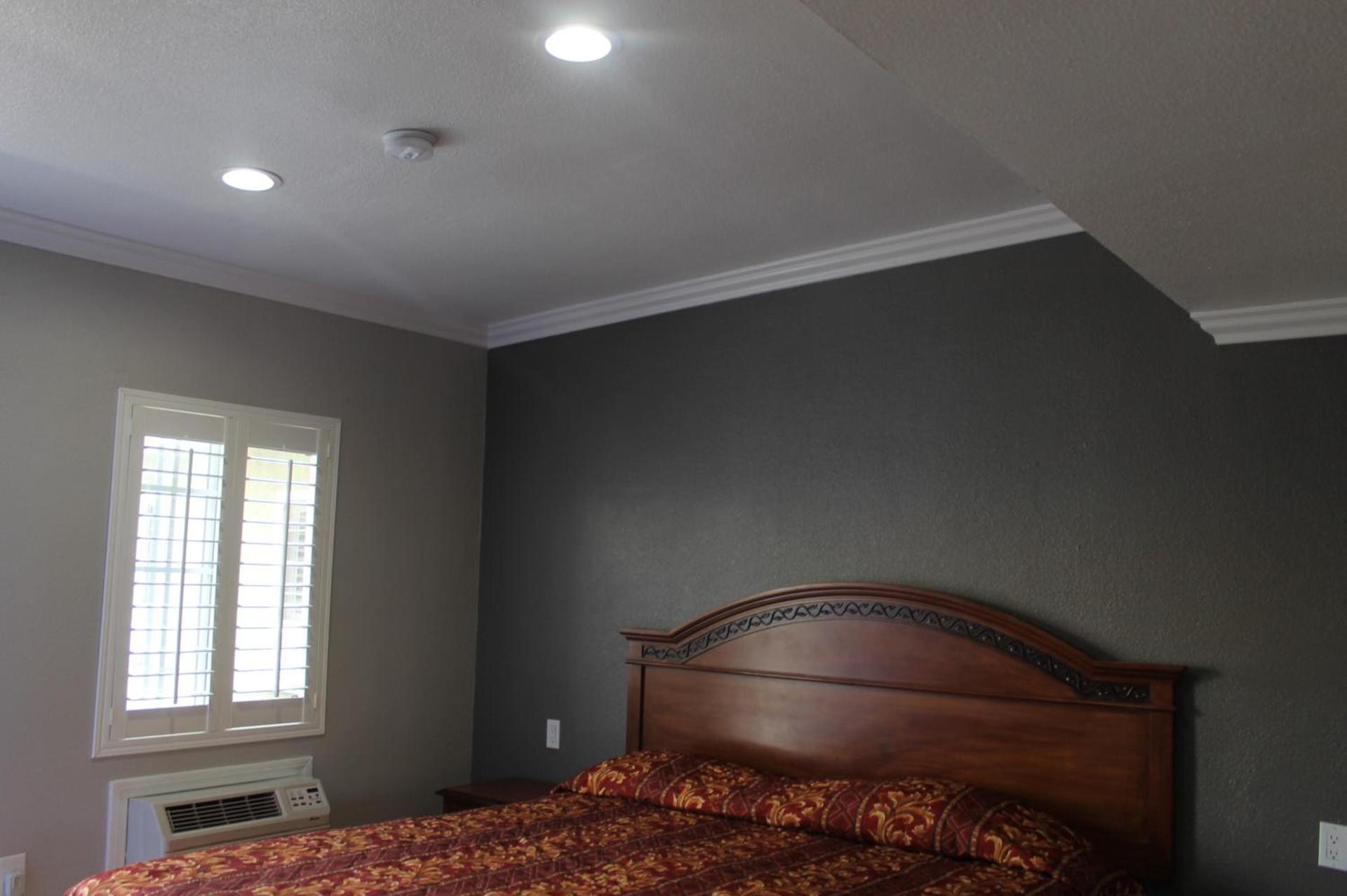 Town House Motel photo 45