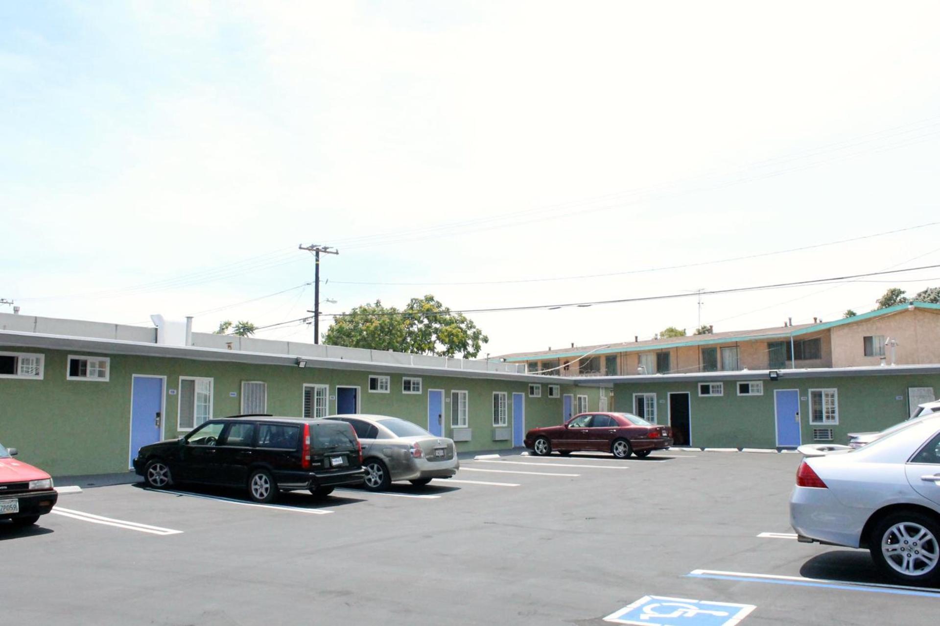 Town House Motel photo 5